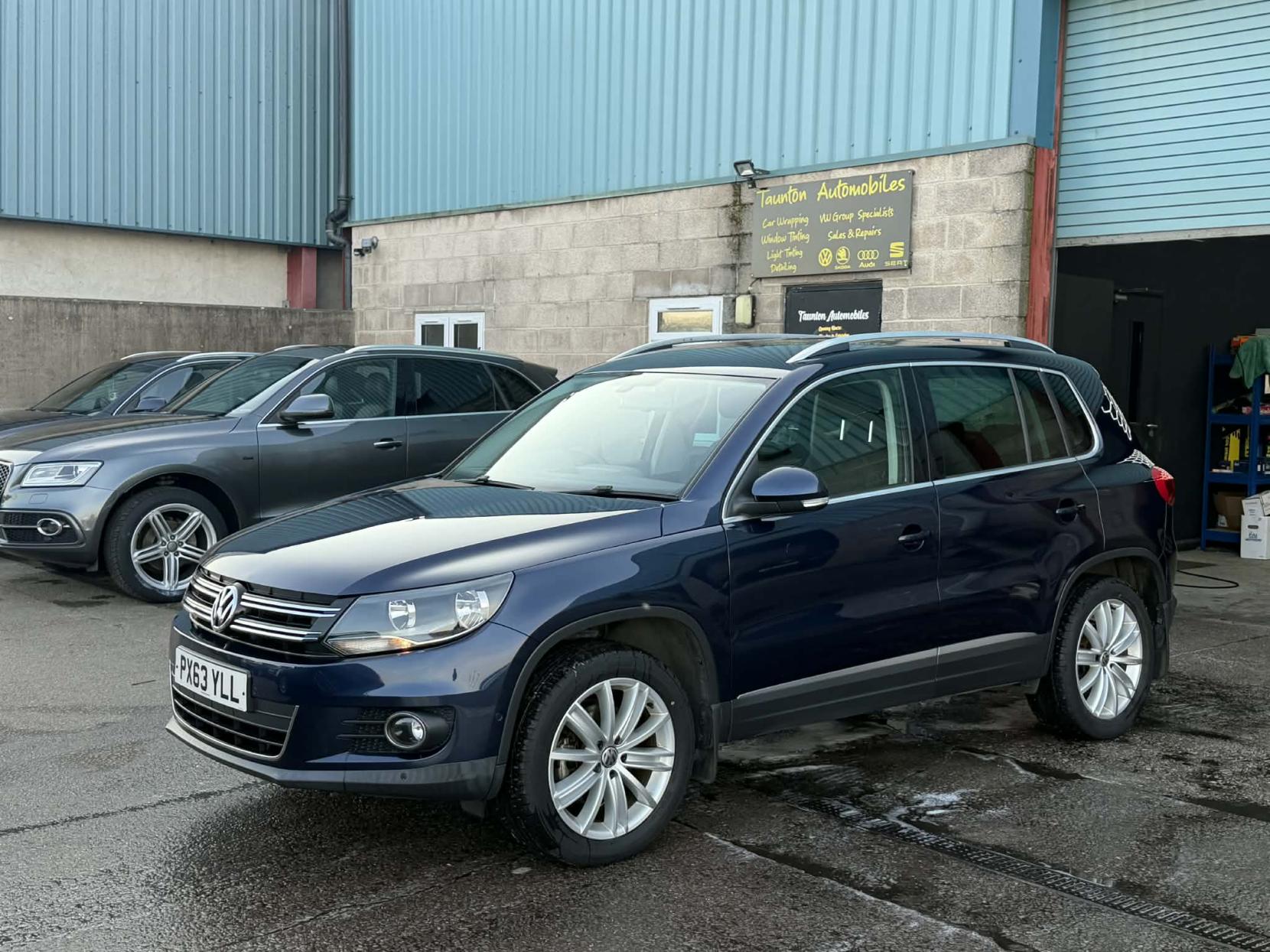 Volkswagen Tiguan 2.0 TDI BlueMotion Tech Match SUV 5dr Diesel DSG 4WD Euro 5 (s/s) (177 ps)
