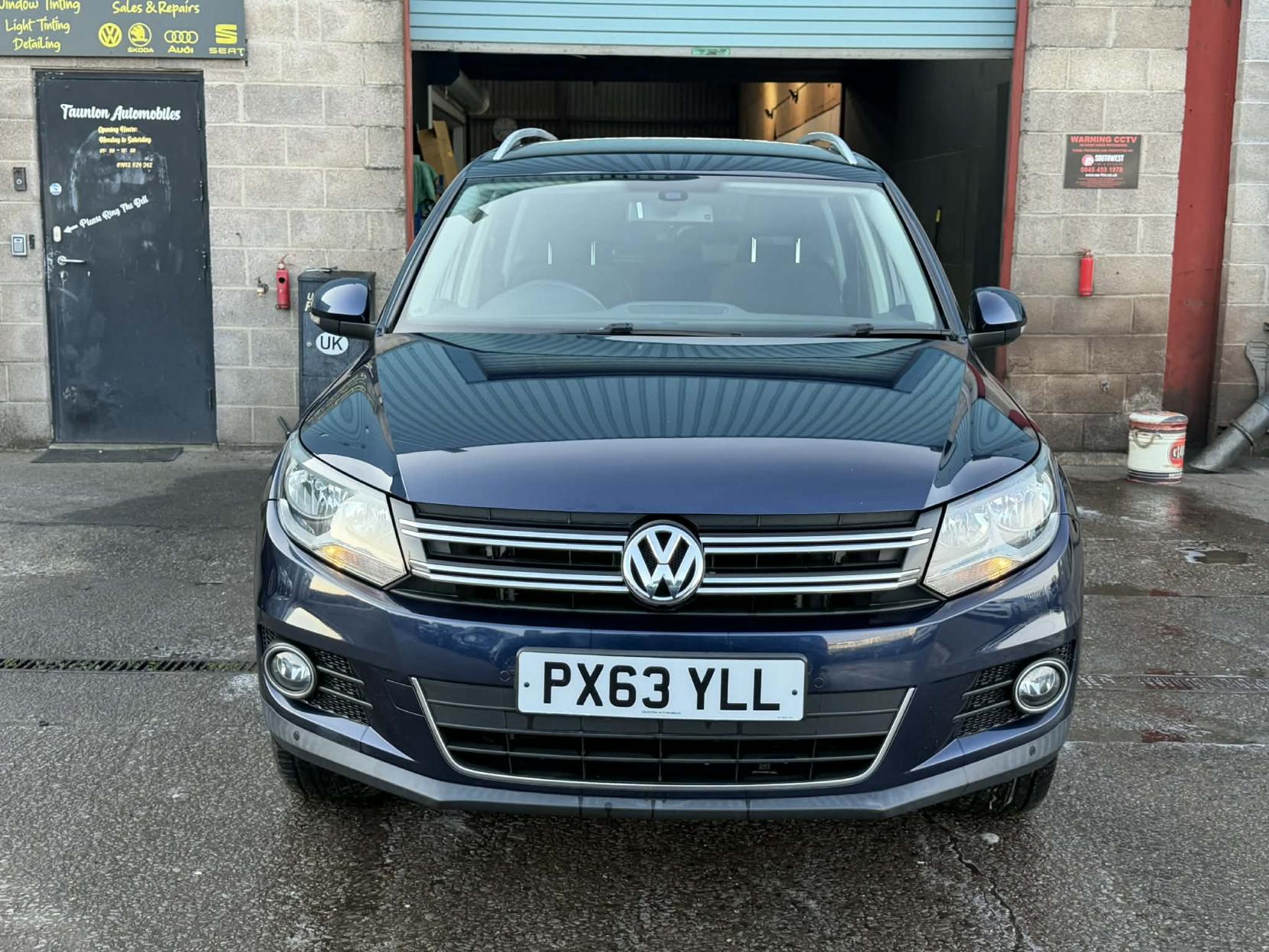 Volkswagen Tiguan 2.0 TDI BlueMotion Tech Match SUV 5dr Diesel DSG 4WD Euro 5 (s/s) (177 ps)