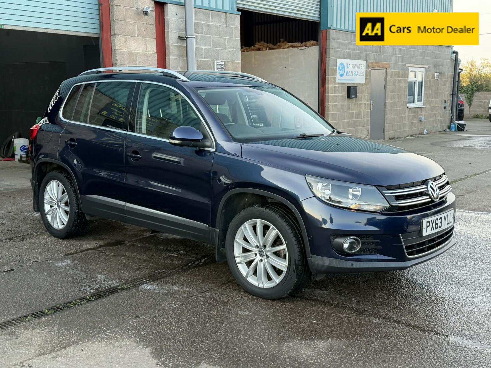 Volkswagen Tiguan 2.0 TDI BlueMotion Tech Match SUV 5dr Diesel DSG 4WD Euro 5 (s/s) (177 ps)