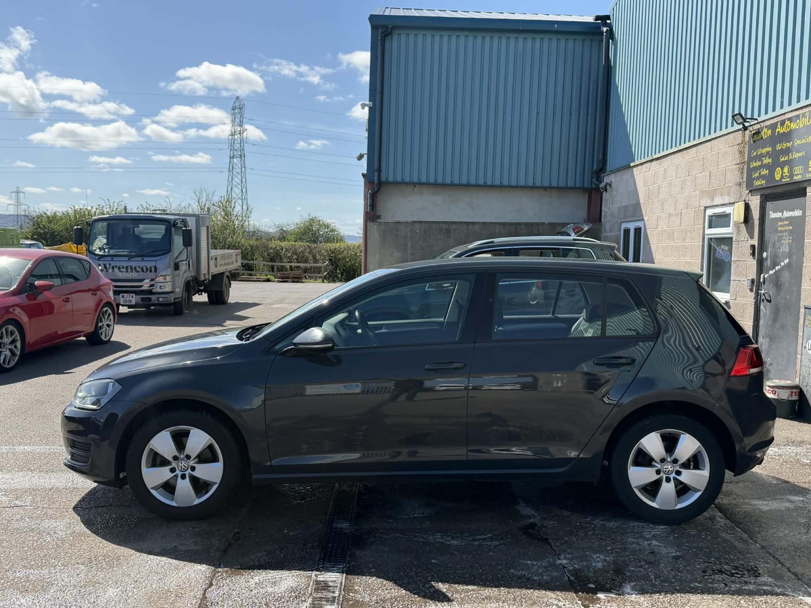 Volkswagen Golf 1.4 TSI BlueMotion Tech SE Hatchback 5dr Petrol Manual Euro 5 (s/s) (122 ps)