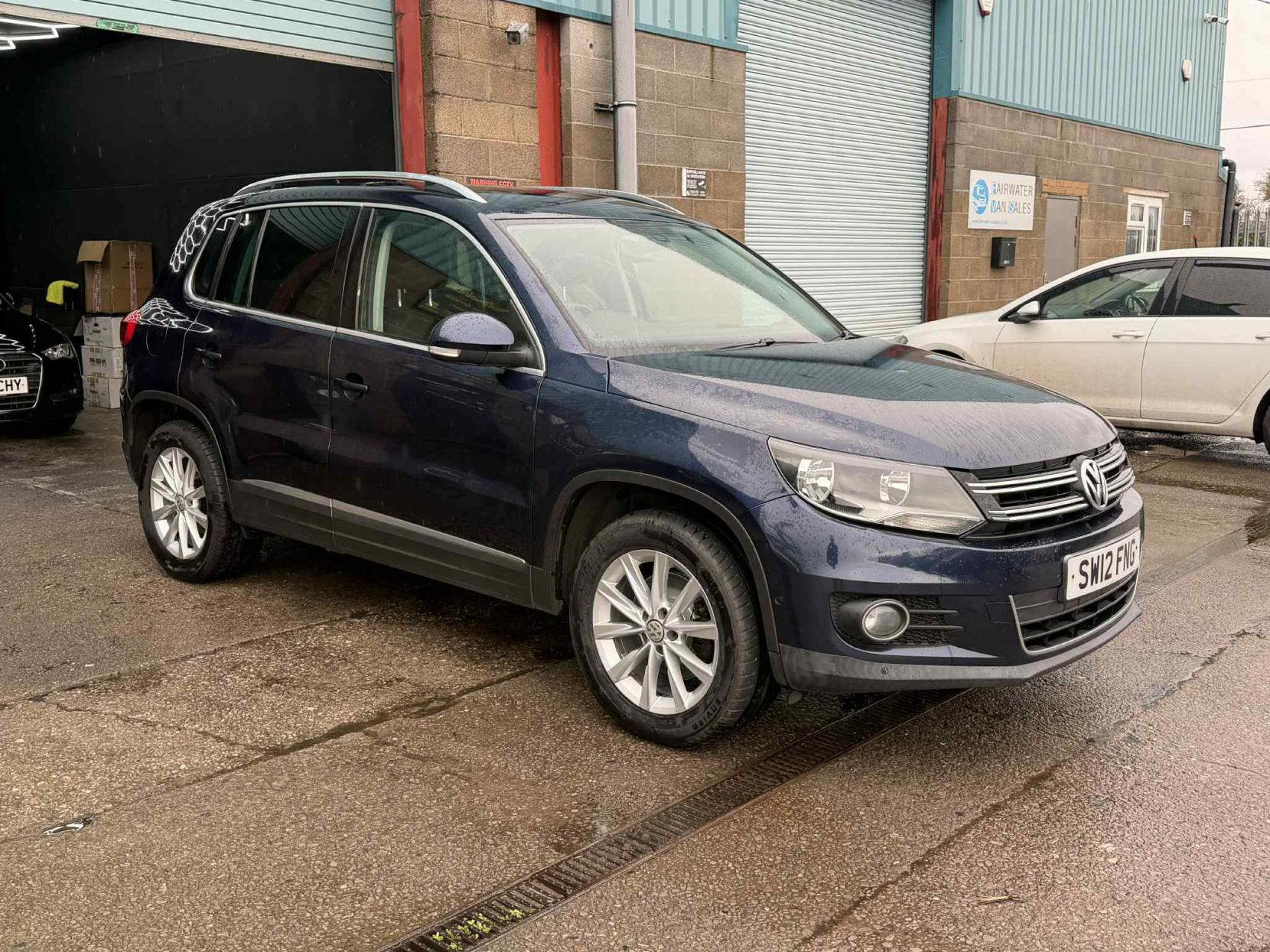 Volkswagen Tiguan 2.0 TDI BlueMotion Tech SE SUV 5dr Diesel Manual 4WD Euro 5 (s/s) (140 ps)