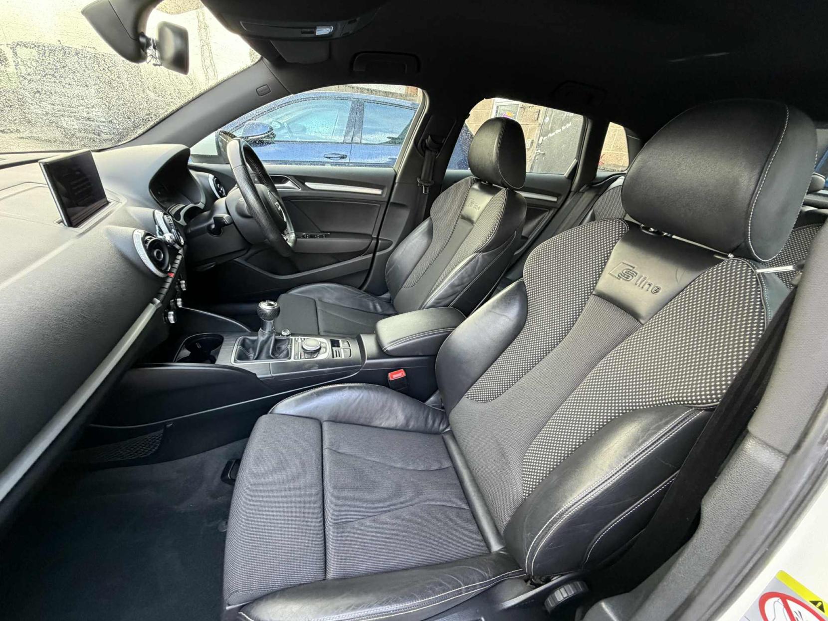 Audi A3 1.6 TDI S line Sportback 5dr Diesel Manual Euro 5 (s/s) (105 ps)