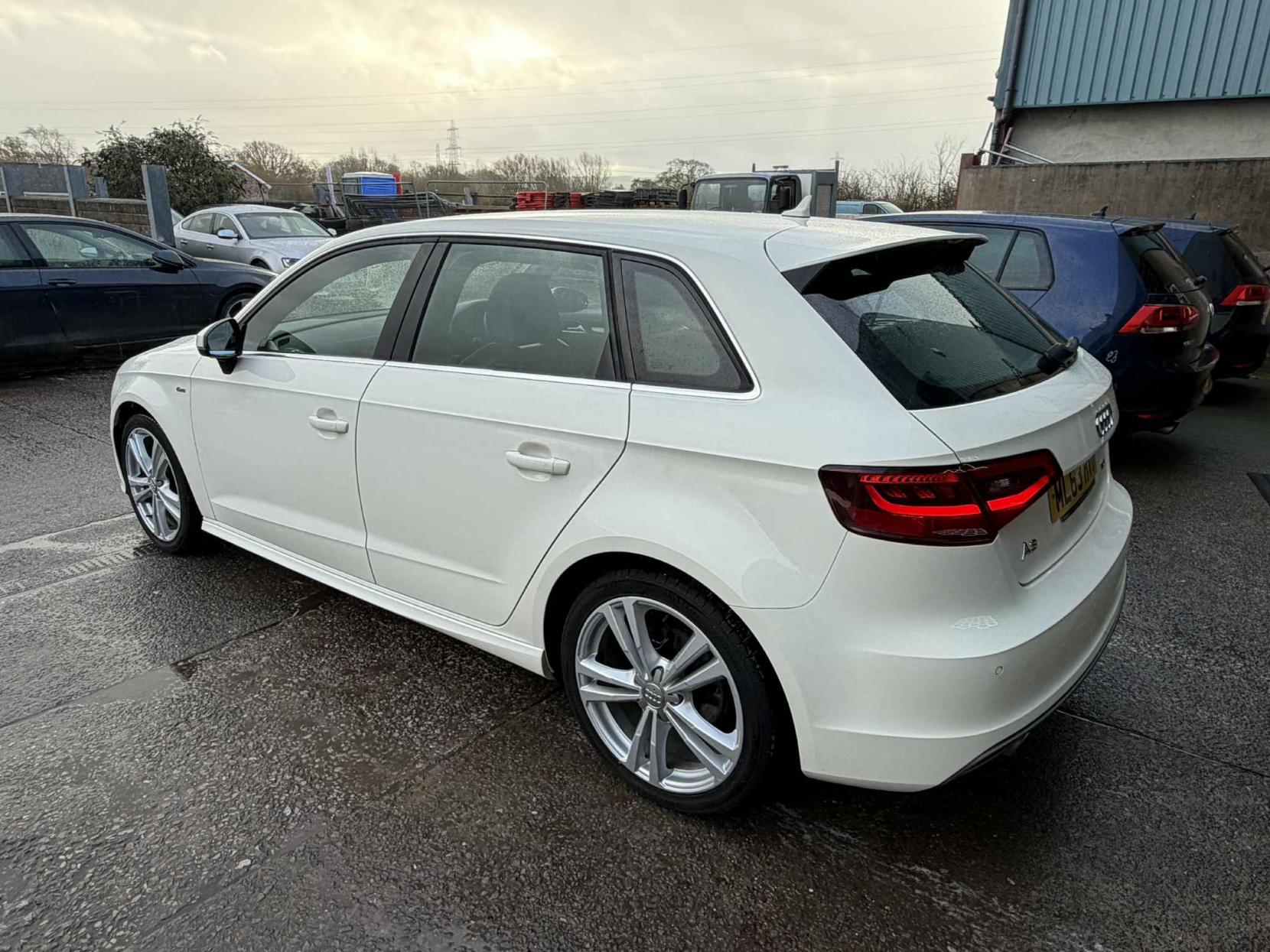 Audi A3 1.6 TDI S line Sportback 5dr Diesel Manual Euro 5 (s/s) (105 ps)