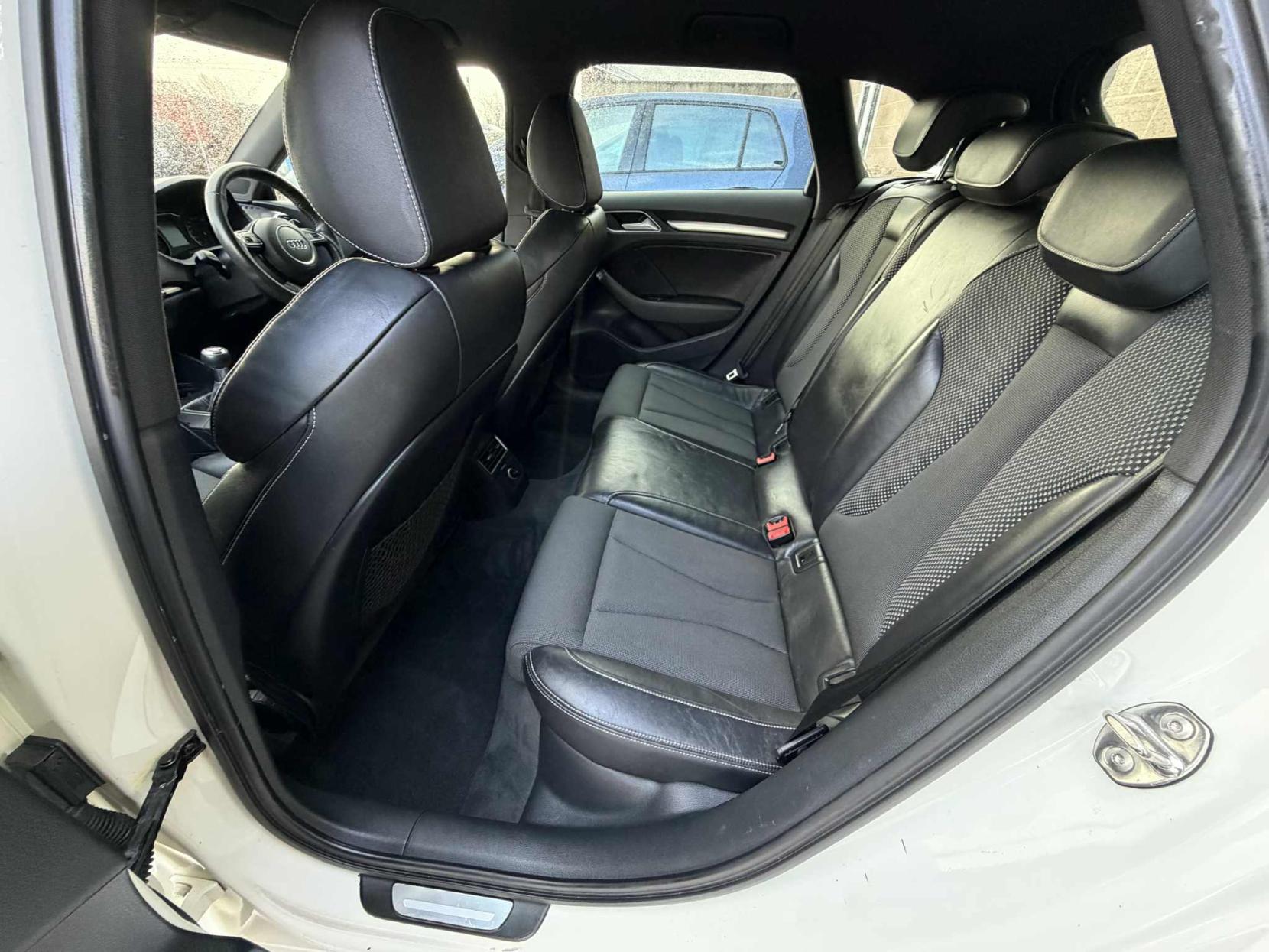 Audi A3 1.6 TDI S line Sportback 5dr Diesel Manual Euro 5 (s/s) (105 ps)