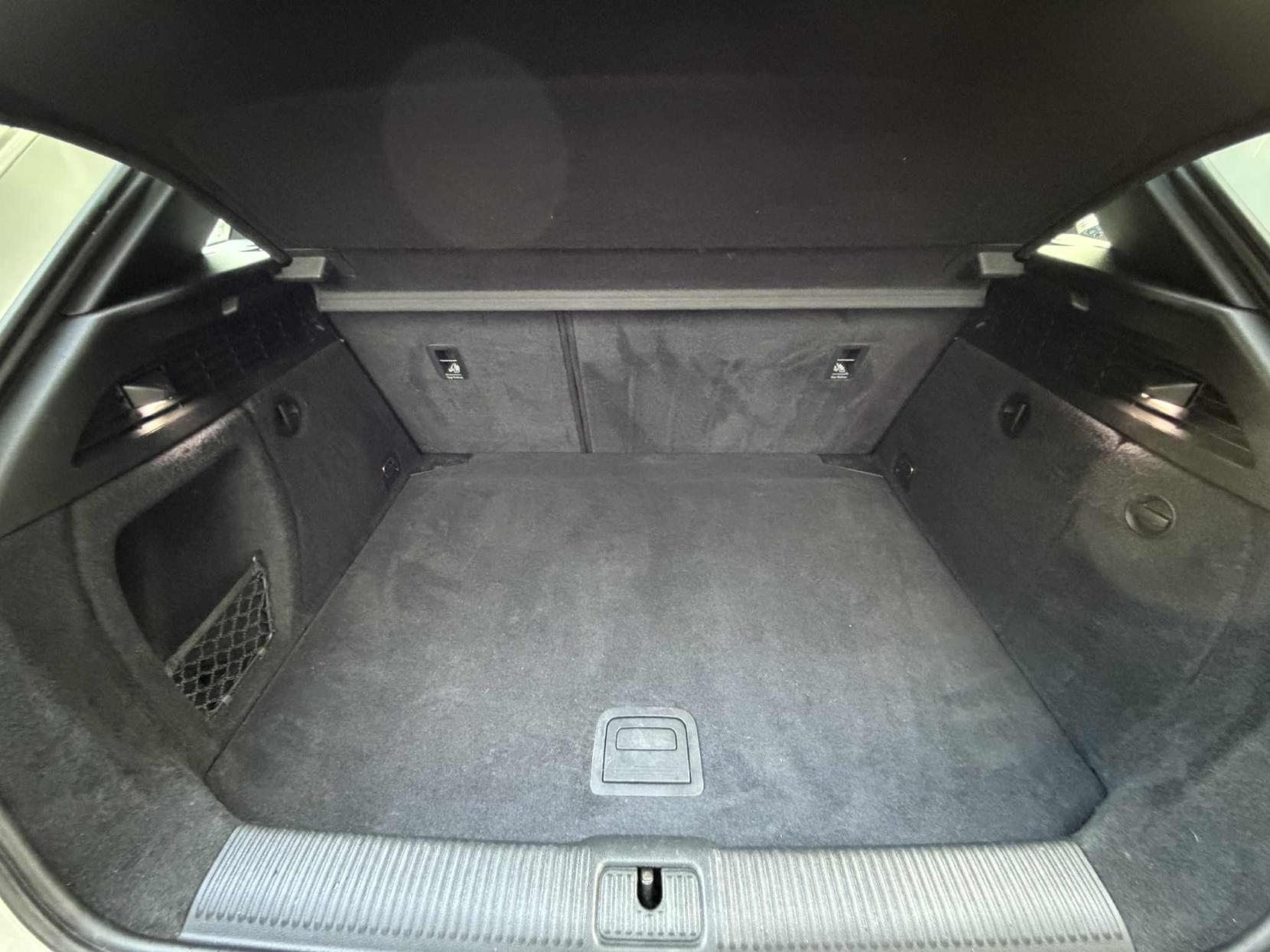 Audi A3 1.6 TDI S line Sportback 5dr Diesel Manual Euro 5 (s/s) (105 ps)