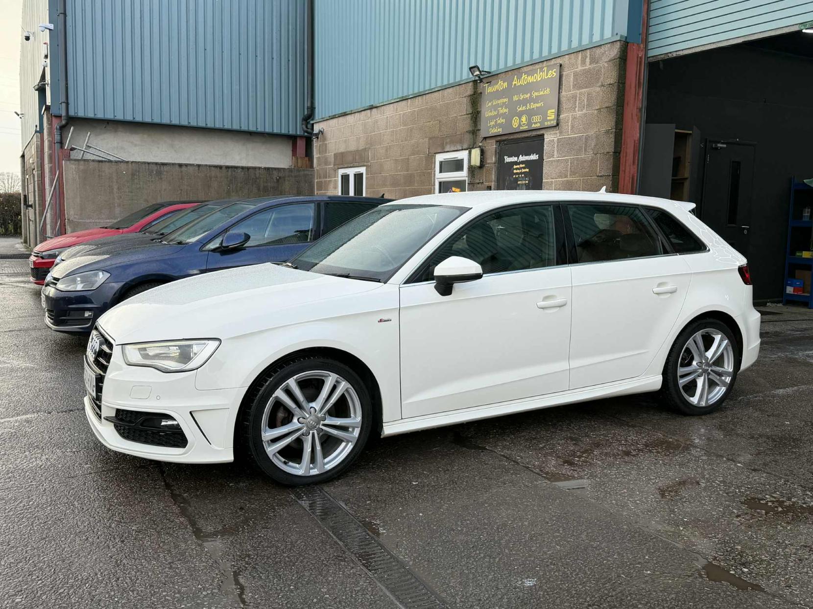 Audi A3 1.6 TDI S line Sportback 5dr Diesel Manual Euro 5 (s/s) (105 ps)