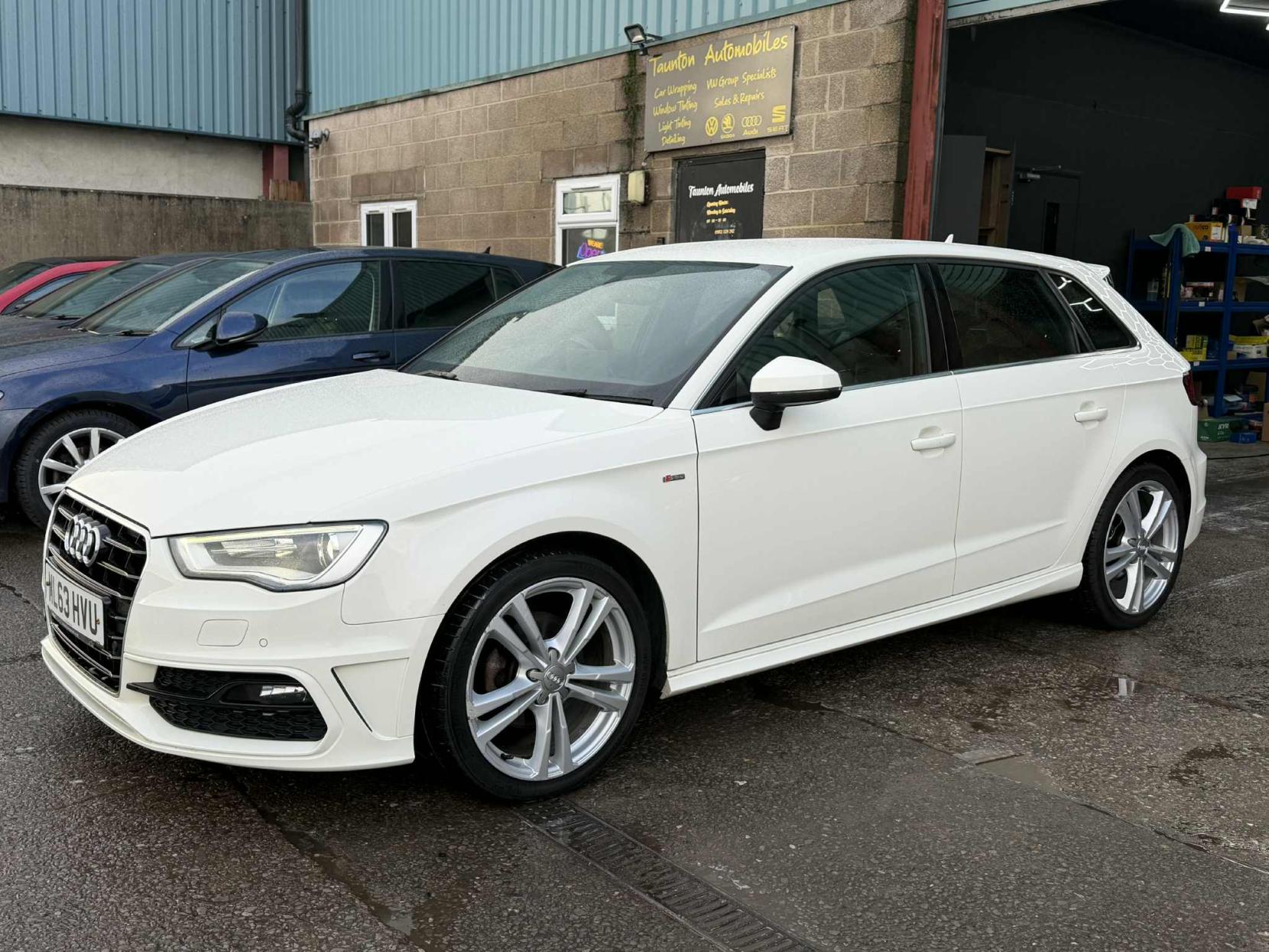 Audi A3 1.6 TDI S line Sportback 5dr Diesel Manual Euro 5 (s/s) (105 ps)