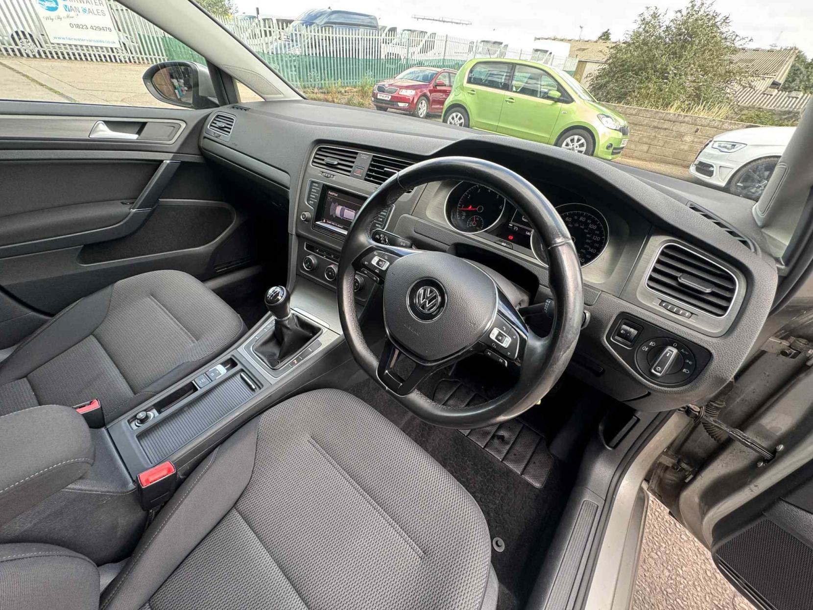 Volkswagen Golf 1.4 TSI BlueMotion Tech SE Hatchback 5dr Petrol Manual Euro 5 (s/s) (122 ps)
