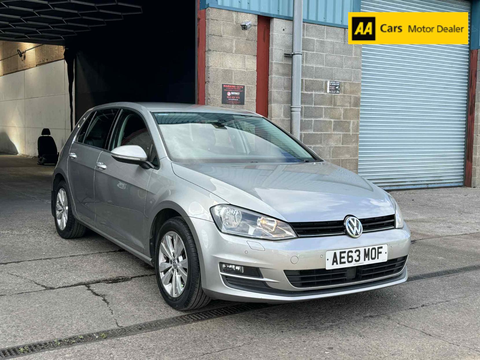 Volkswagen Golf 1.4 TSI BlueMotion Tech SE Hatchback 5dr Petrol Manual Euro 5 (s/s) (122 ps)