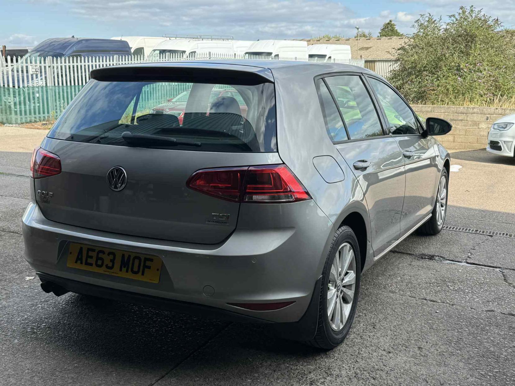 Volkswagen Golf 1.4 TSI BlueMotion Tech SE Hatchback 5dr Petrol Manual Euro 5 (s/s) (122 ps)