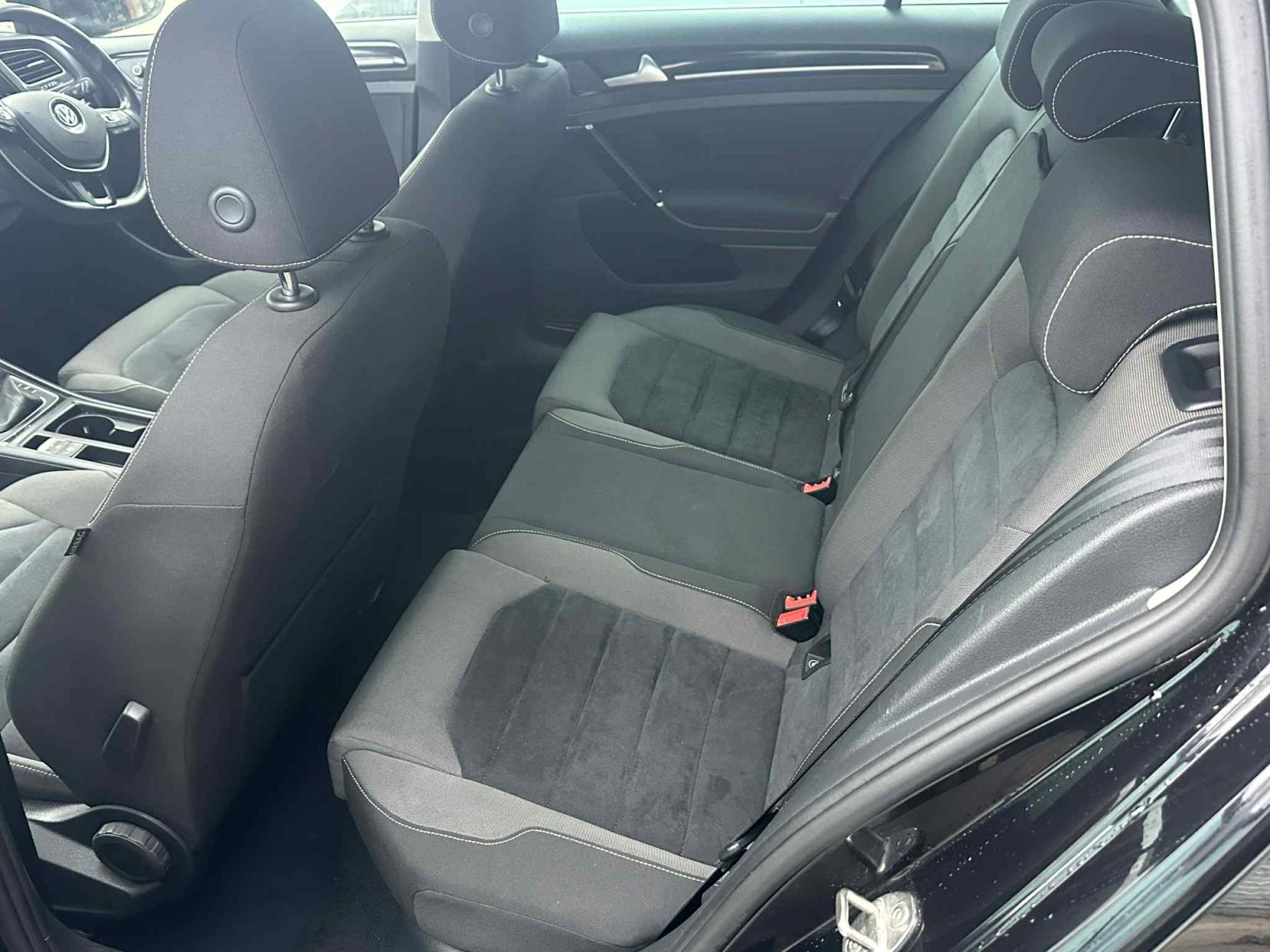 Volkswagen Golf 2.0 TDI BlueMotion Tech GT Estate 5dr Diesel Manual Euro 6 (s/s) (150 ps)