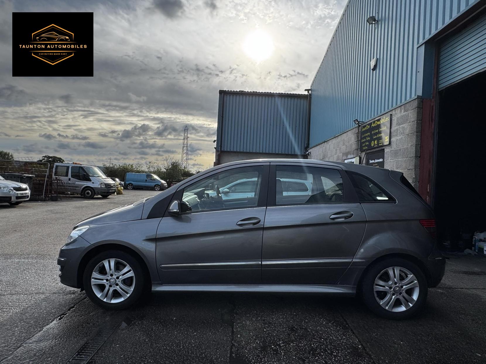 Mercedes-Benz B Class 1.7 B180 SE MPV 5dr Petrol CVT (173 g/km, 116 bhp)