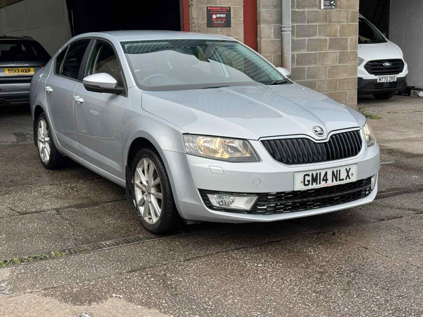 Skoda Octavia 1.4 TSI Elegance Hatchback 5dr Petrol Manual Euro 5 (s/s) (140 ps)