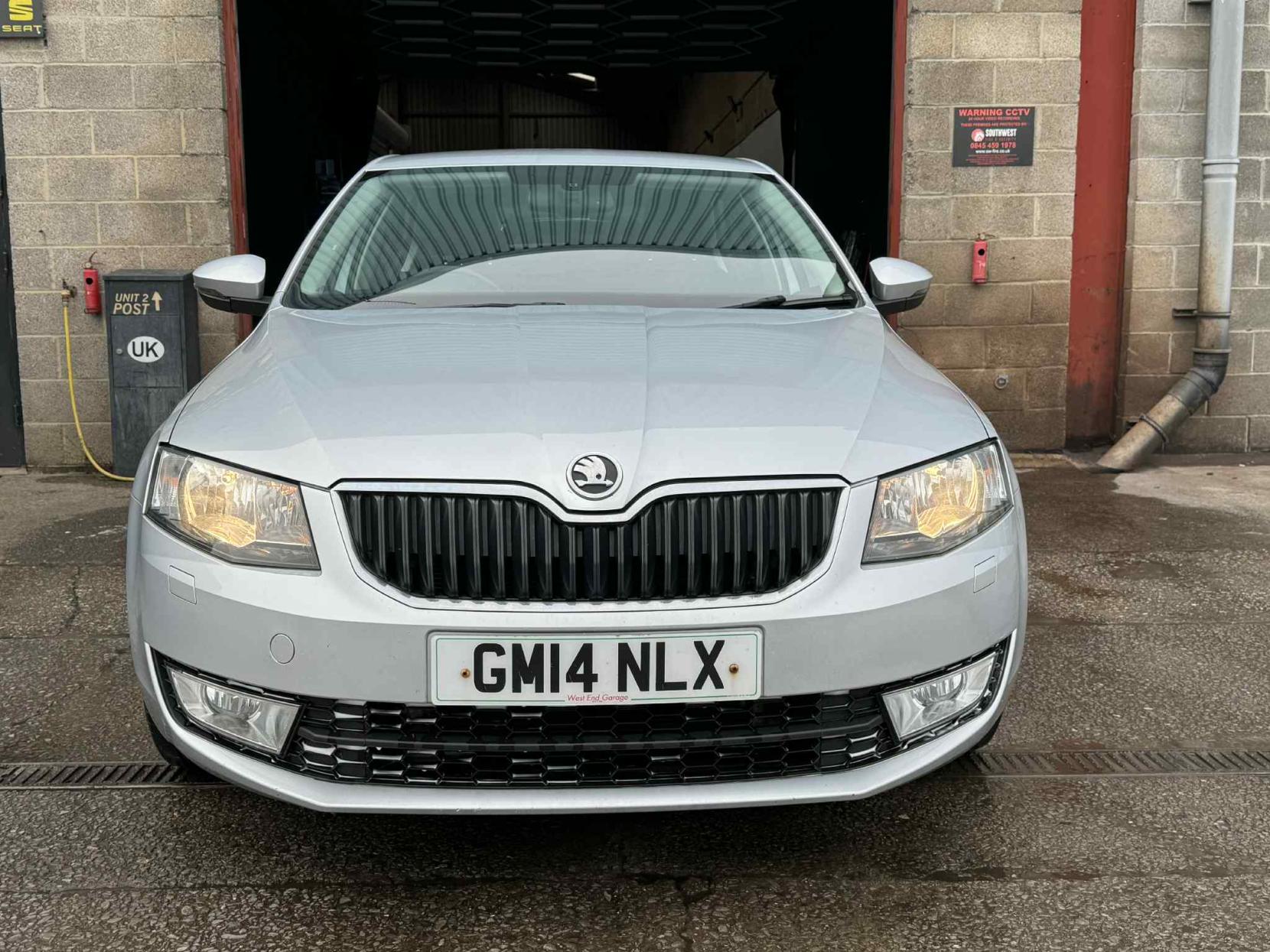 Skoda Octavia 1.4 TSI Elegance Hatchback 5dr Petrol Manual Euro 5 (s/s) (140 ps)