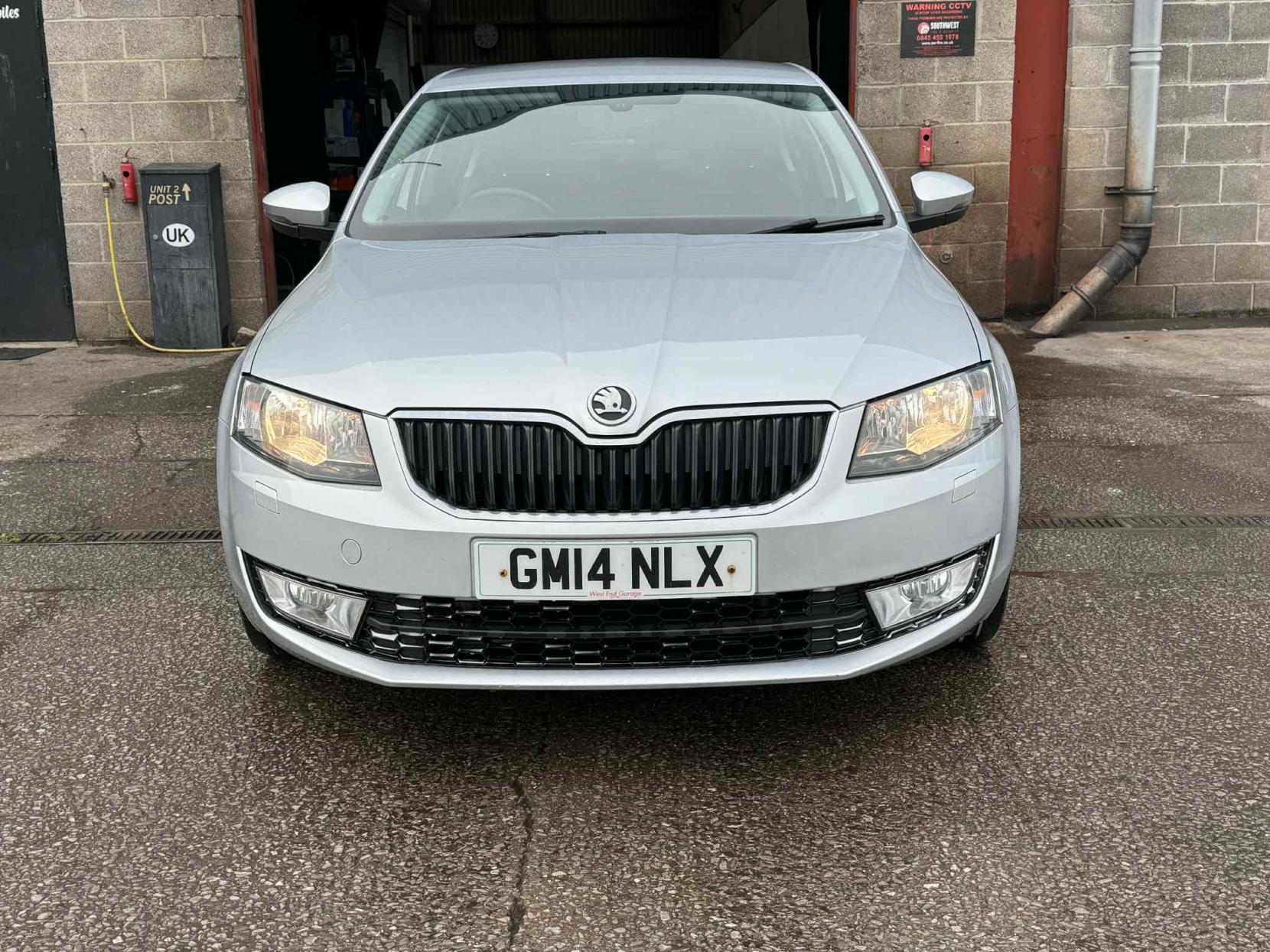 Skoda Octavia 1.4 TSI Elegance Hatchback 5dr Petrol Manual Euro 5 (s/s) (140 ps)
