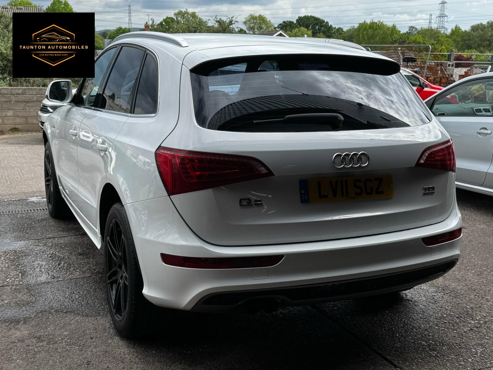 Audi Q5 2.0 TDI S line SUV 5dr Diesel Manual quattro Euro 5 (s/s) (170 ps)
