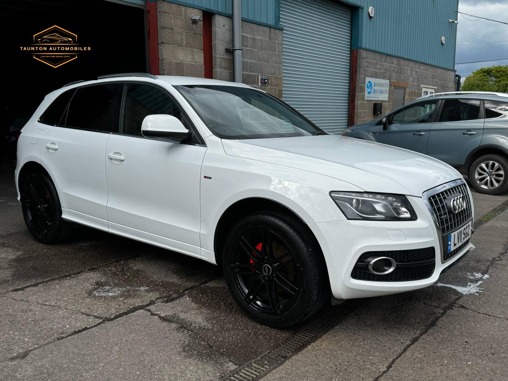 Audi Q5 2.0 TDI S line SUV 5dr Diesel Manual quattro Euro 5 (s/s) (170 ps)