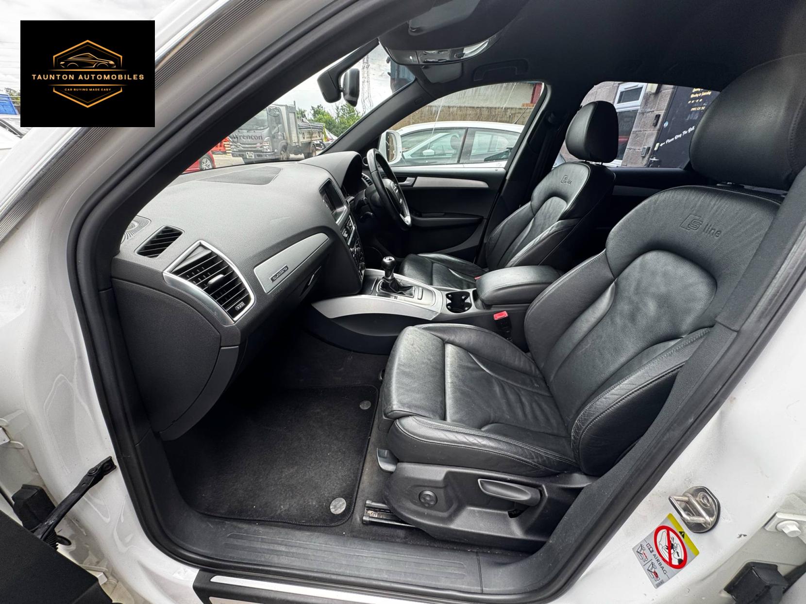 Audi Q5 2.0 TDI S line SUV 5dr Diesel Manual quattro Euro 5 (s/s) (170 ps)