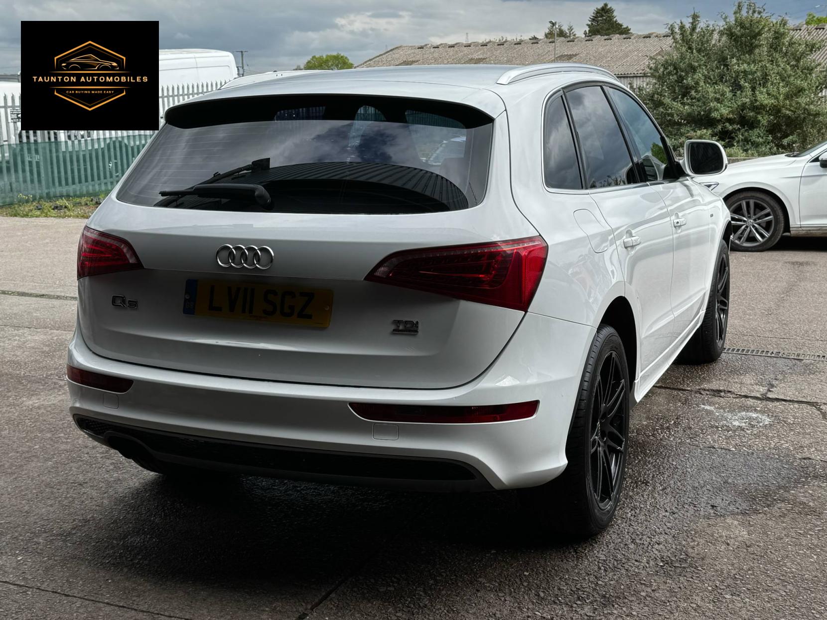 Audi Q5 2.0 TDI S line SUV 5dr Diesel Manual quattro Euro 5 (s/s) (170 ps)