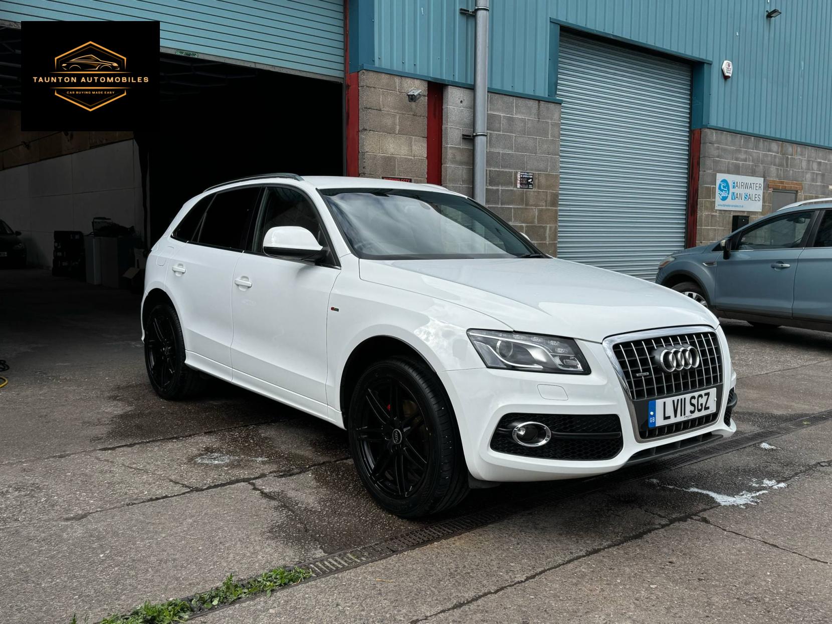 Audi Q5 2.0 TDI S line SUV 5dr Diesel Manual quattro Euro 5 (s/s) (170 ps)