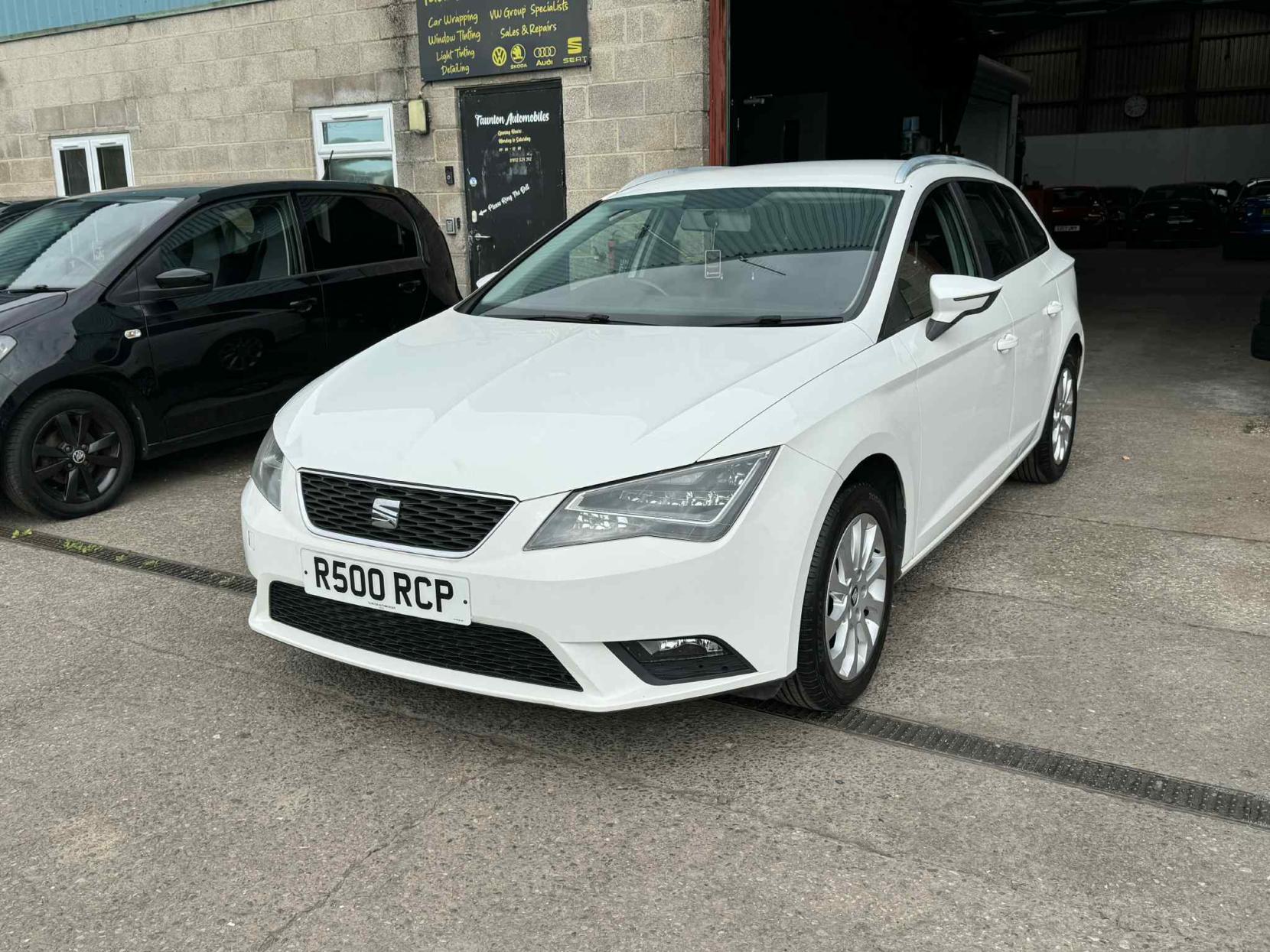 SEAT Leon 1.6 TDI CR SE Sport Tourer 5dr Diesel Manual Euro 5 (s/s) (105 ps)