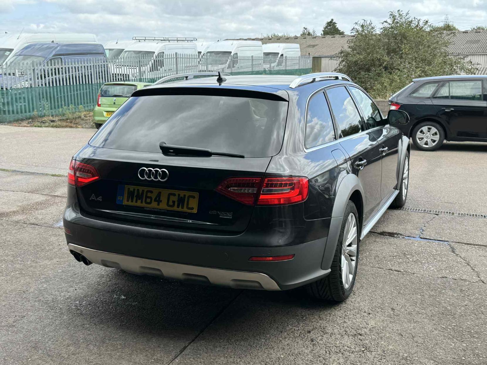 Audi A4 Allroad 2.0 TDI Estate 5dr Diesel Manual quattro Euro 5 (s/s) (177 ps)