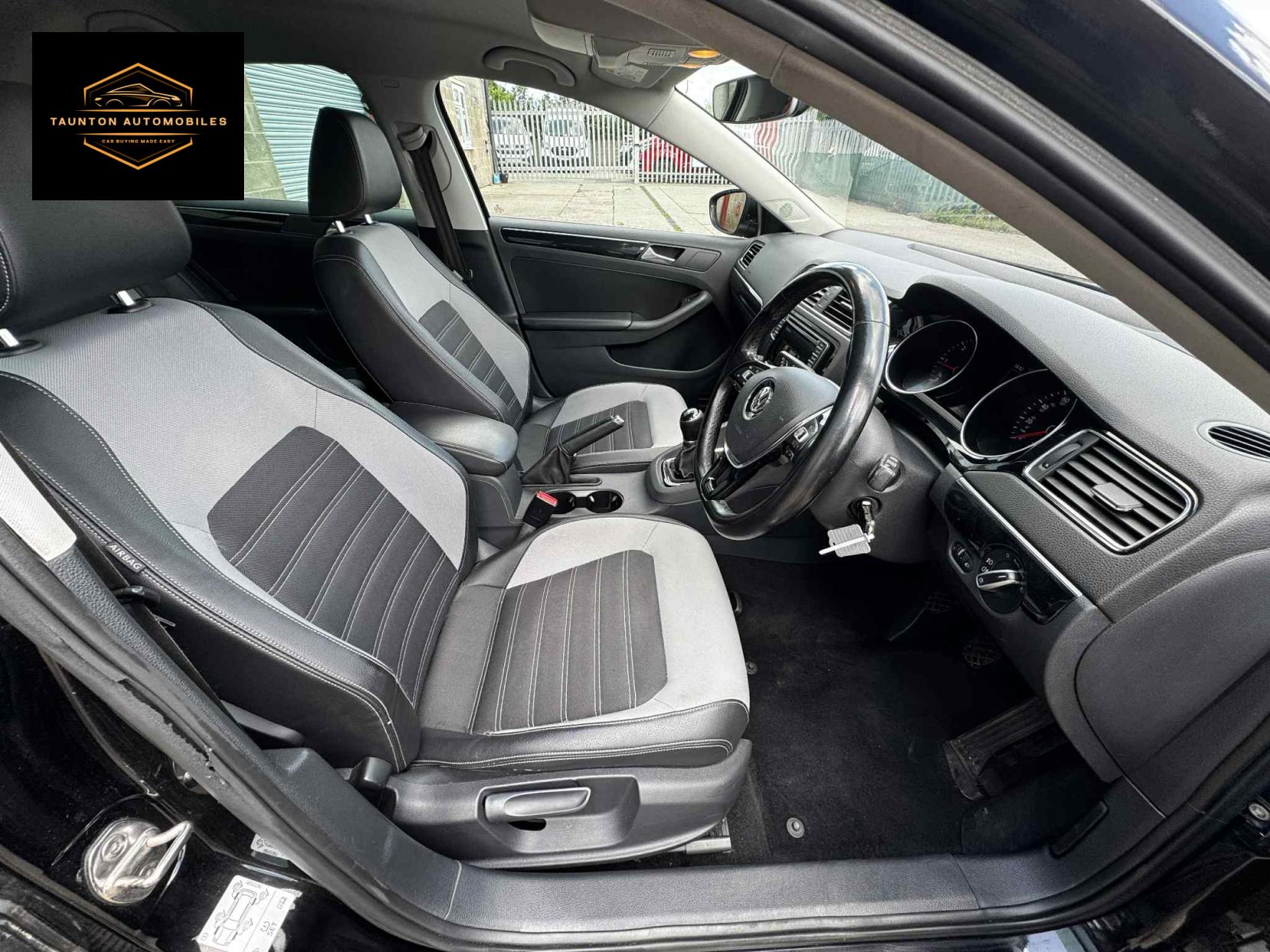 Volkswagen Jetta 2.0 TDI BlueMotion Tech GT Saloon 4dr Diesel Manual Euro 6 (s/s) (150 ps)