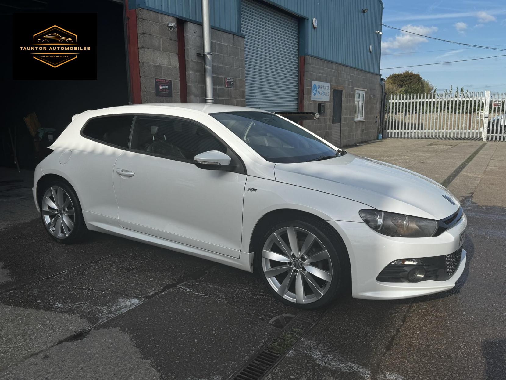 Volkswagen Scirocco 2.0 TDI BlueMotion Tech R-Line Hatchback 3dr Diesel Manual Euro 5 (s/s) (Leather, Nav) (140 ps)