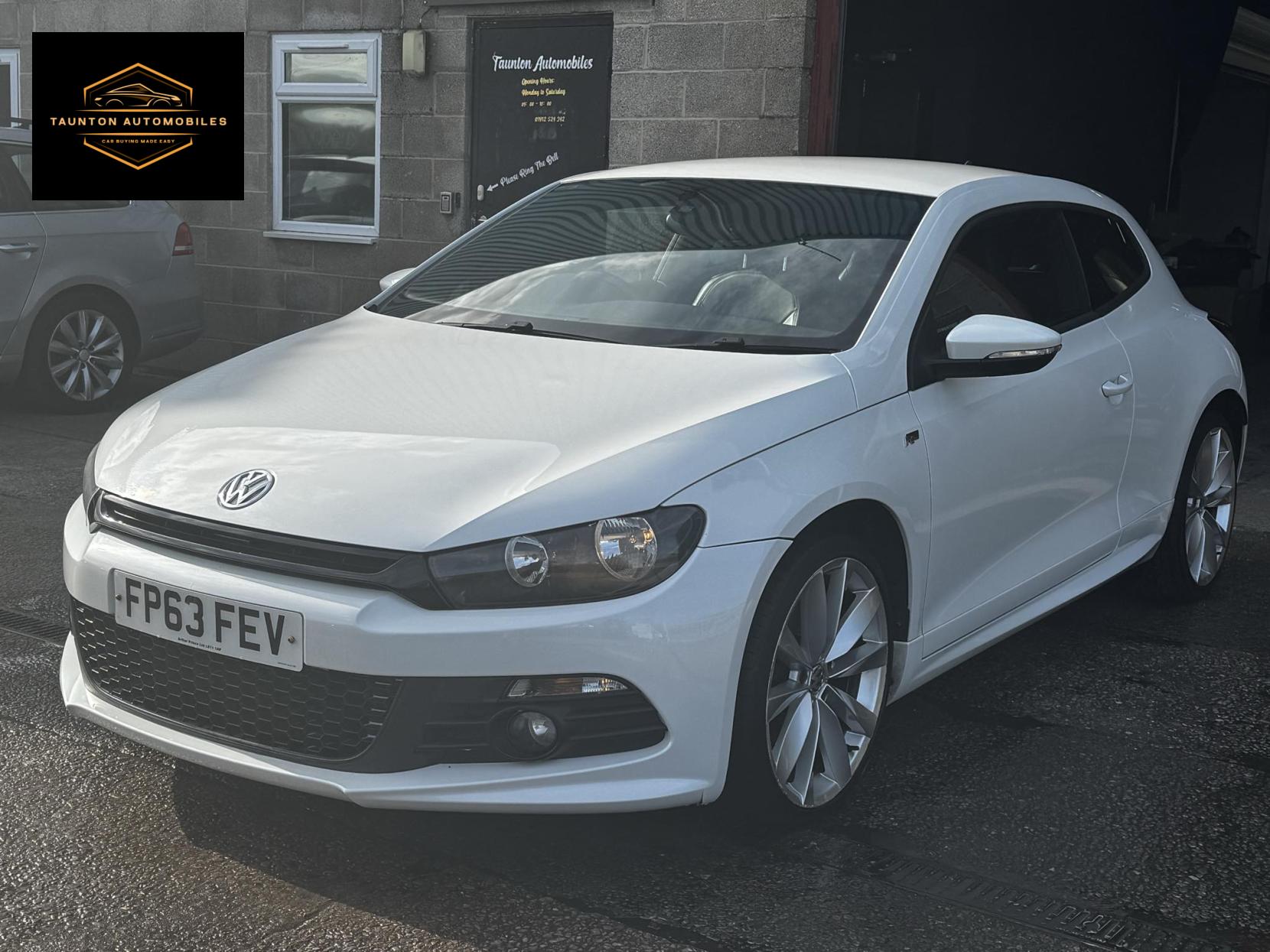 Volkswagen Scirocco 2.0 TDI BlueMotion Tech R-Line Hatchback 3dr Diesel Manual Euro 5 (s/s) (Leather, Nav) (140 ps)