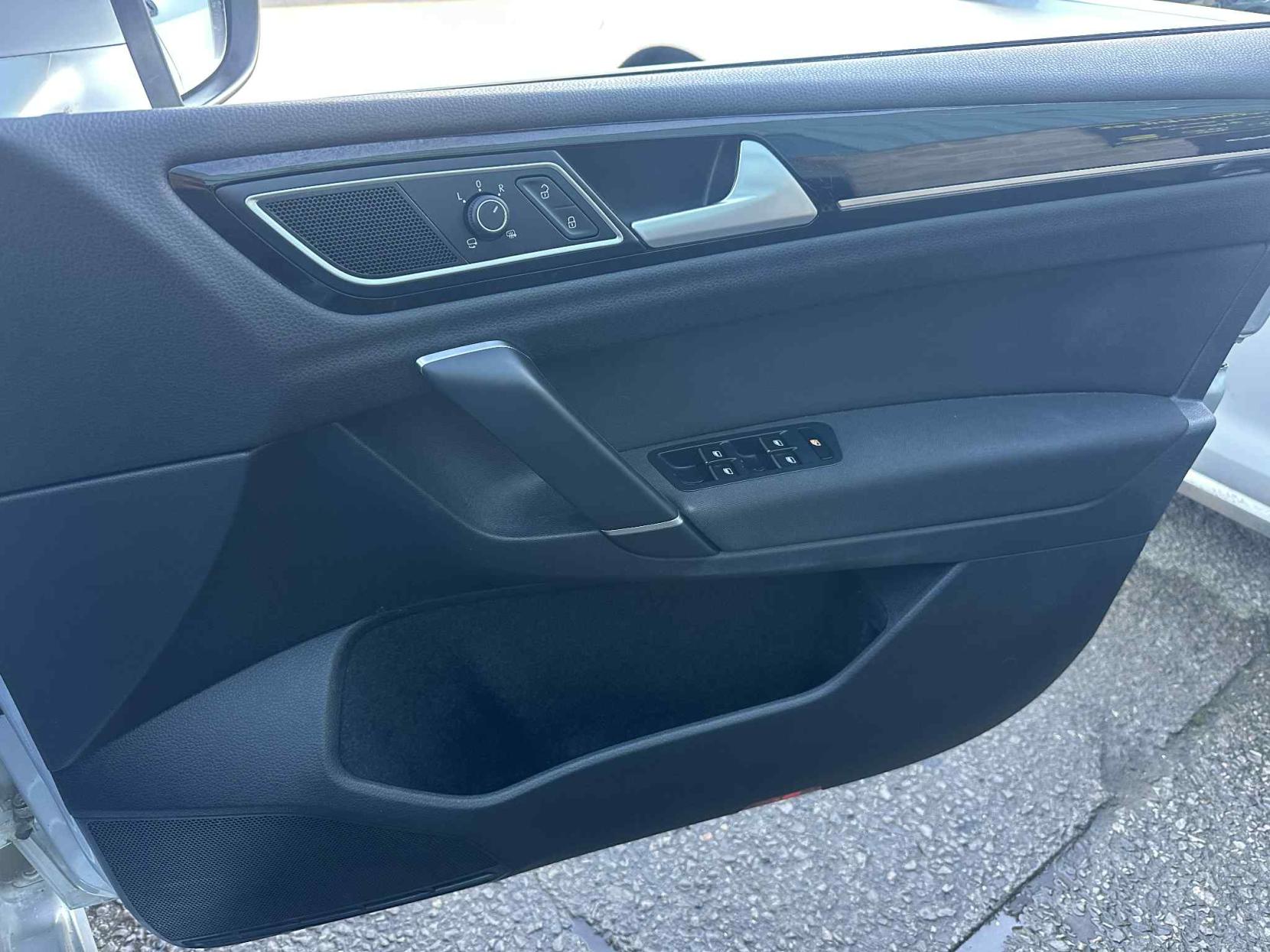 Volkswagen Golf SV 1.4 TSI BlueMotion Tech ACT GT MPV 5dr Petrol Manual Euro 6 (s/s) (150 ps)