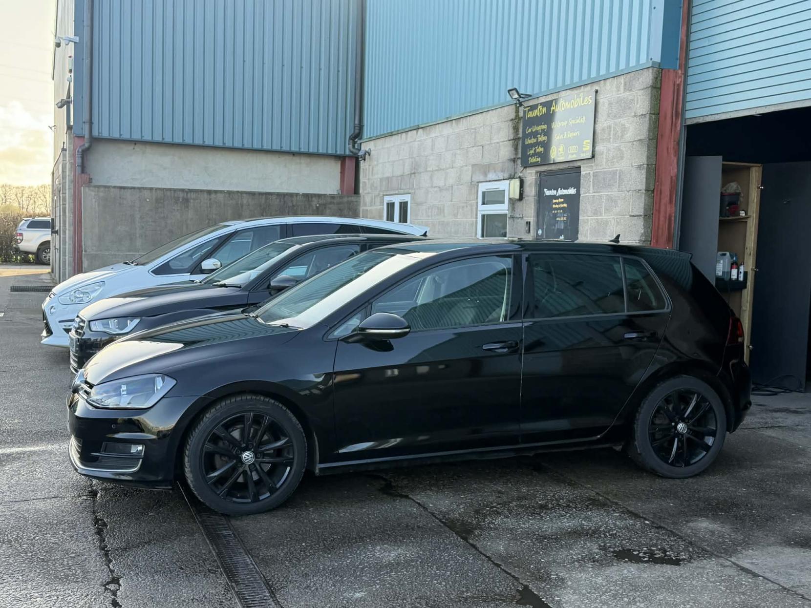 Volkswagen Golf 2.0 TDI BlueMotion Tech GT Hatchback 5dr Diesel DSG Euro 5 (s/s) (150 ps)