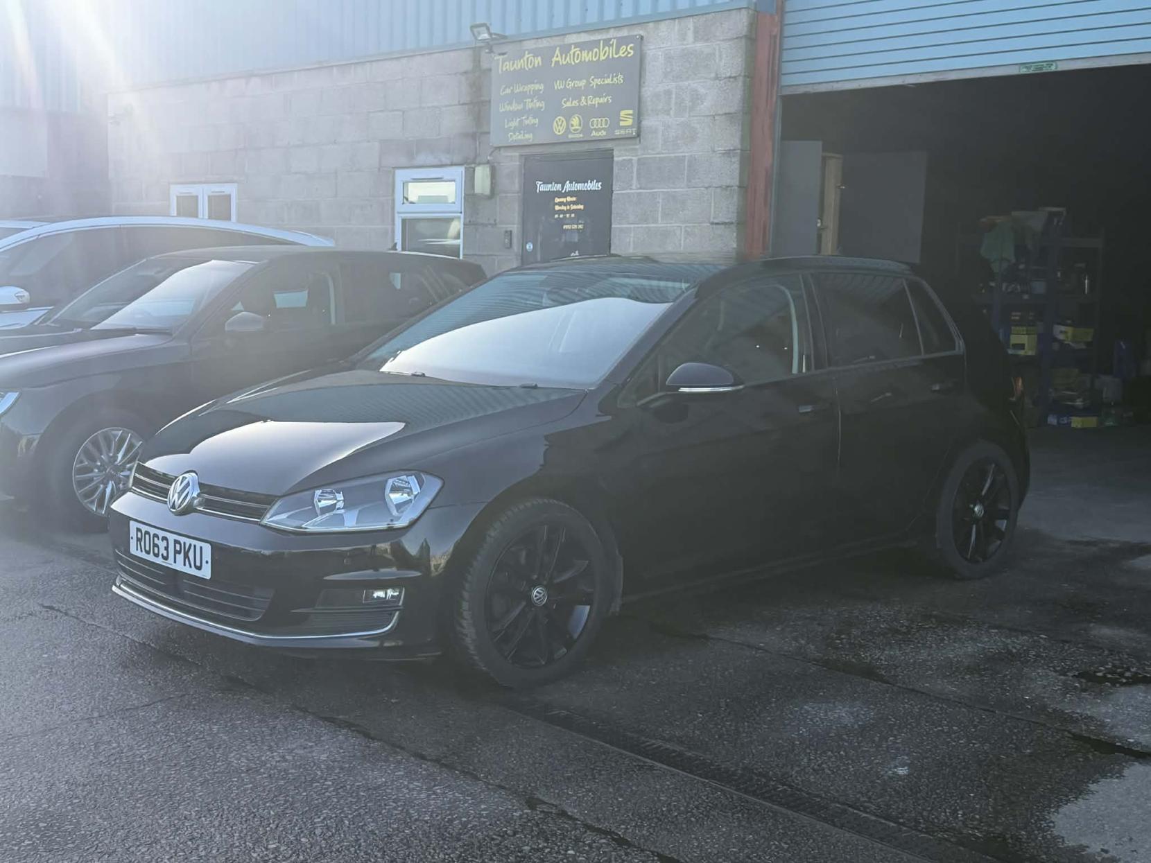 Volkswagen Golf 2.0 TDI BlueMotion Tech GT Hatchback 5dr Diesel DSG Euro 5 (s/s) (150 ps)