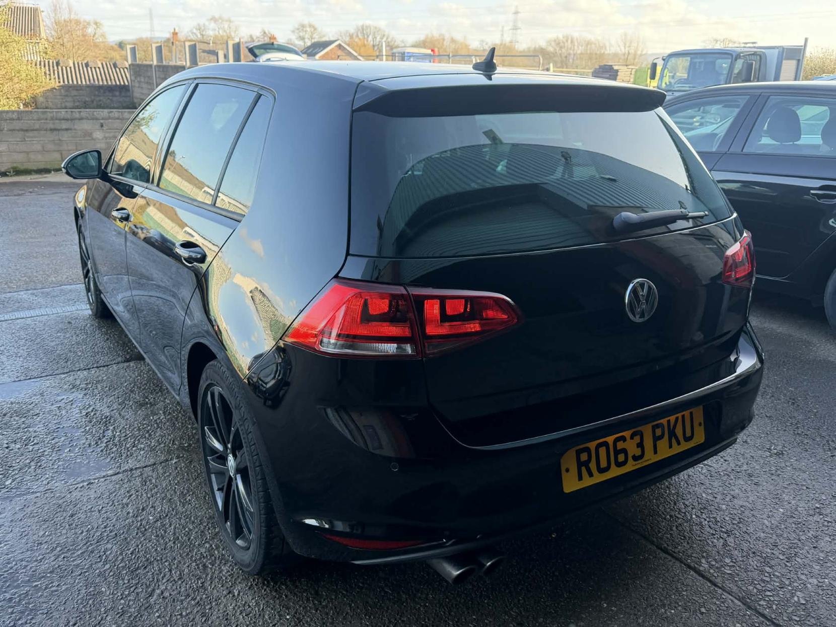 Volkswagen Golf 2.0 TDI BlueMotion Tech GT Hatchback 5dr Diesel DSG Euro 5 (s/s) (150 ps)