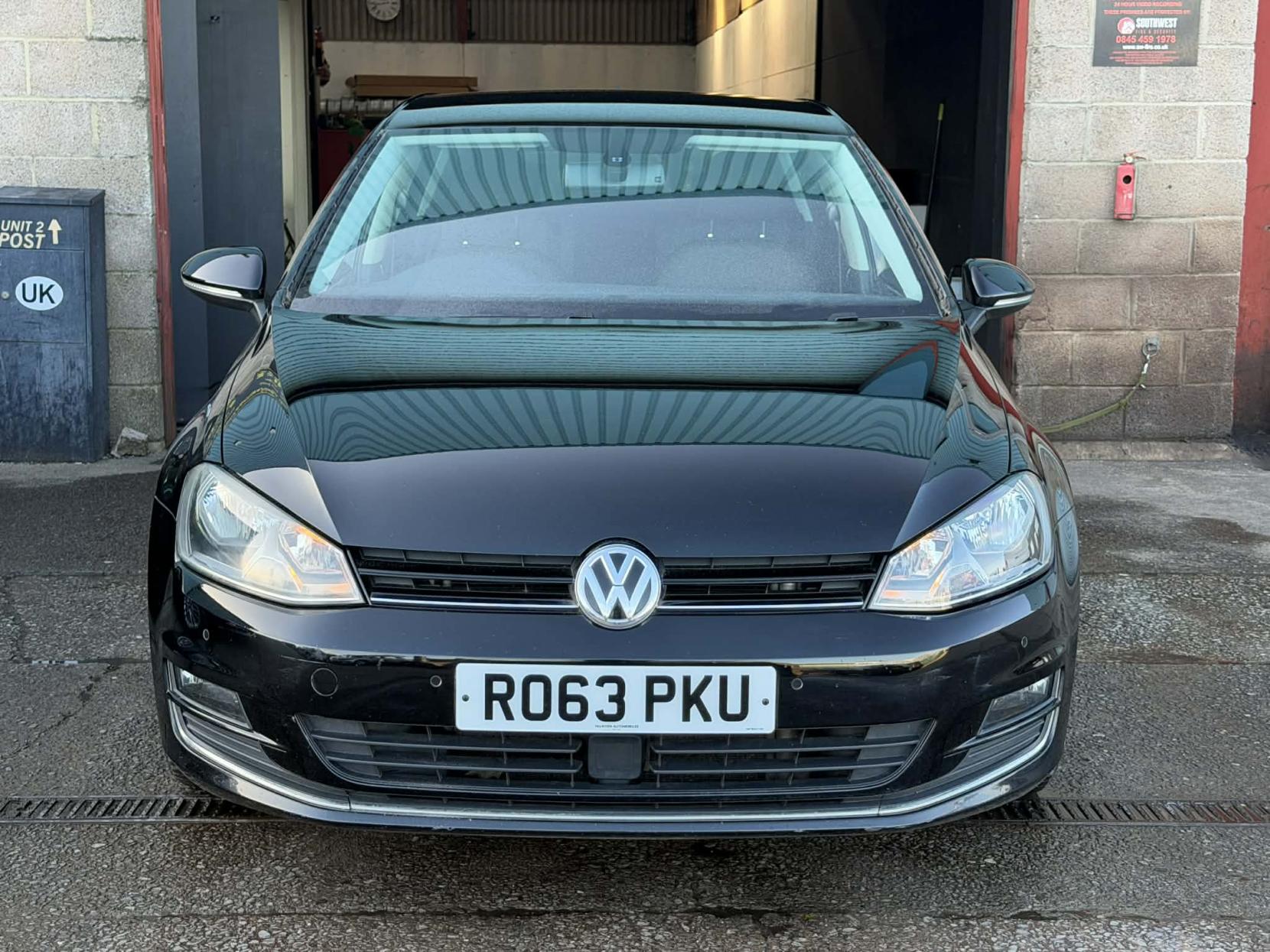 Volkswagen Golf 2.0 TDI BlueMotion Tech GT Hatchback 5dr Diesel DSG Euro 5 (s/s) (150 ps)