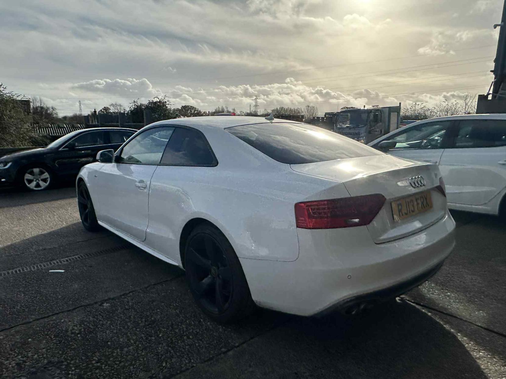 Audi A5 2.0 TDI Black Edition Coupe 2dr Diesel Manual quattro Euro 5 (s/s) (177 ps)