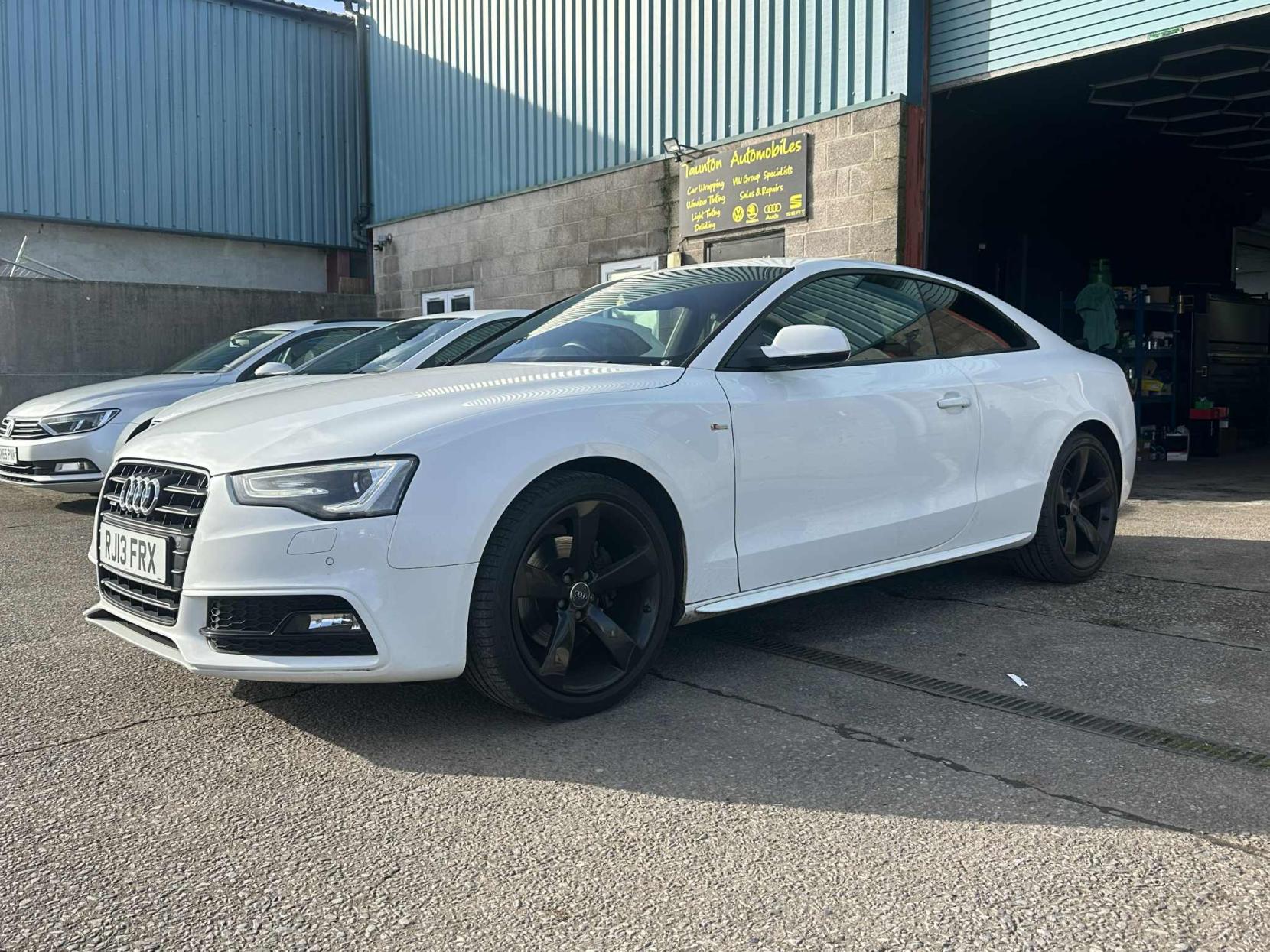 Audi A5 2.0 TDI Black Edition Coupe 2dr Diesel Manual quattro Euro 5 (s/s) (177 ps)