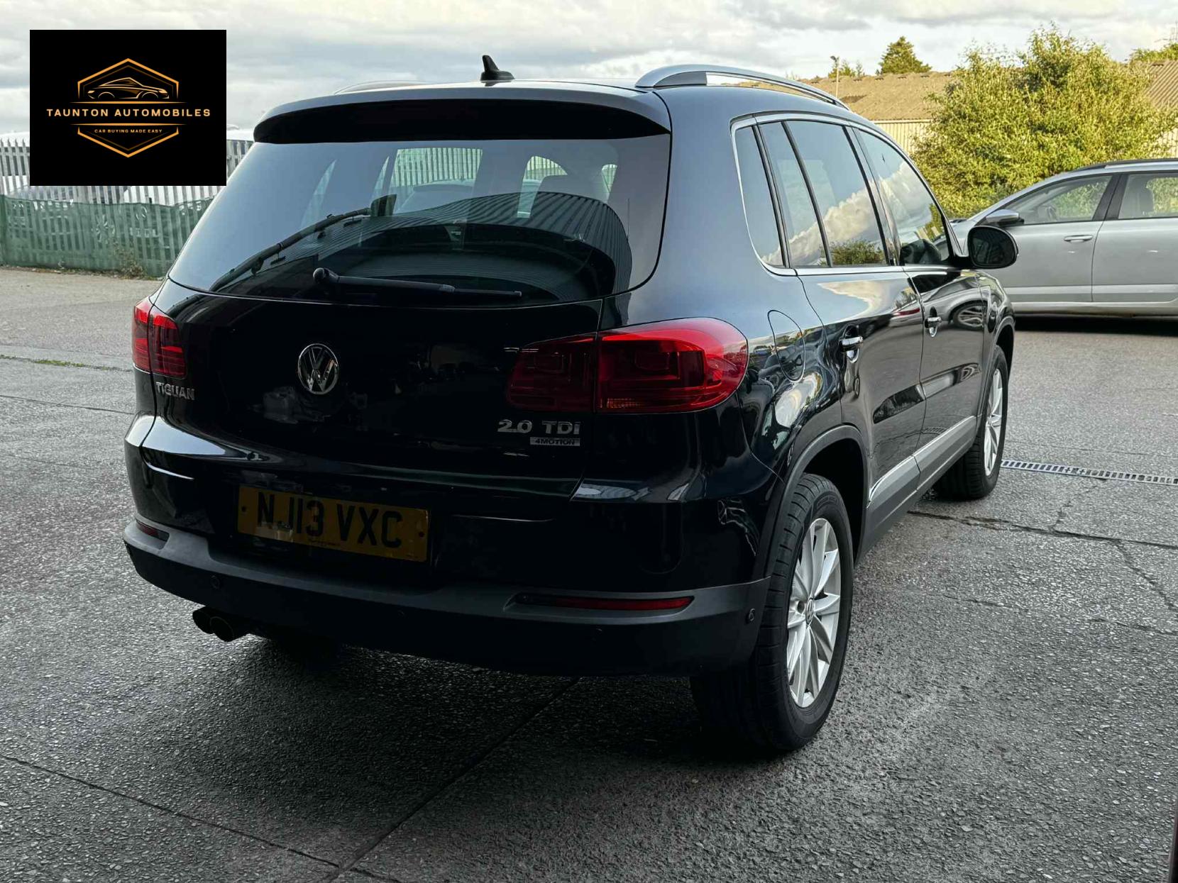 Volkswagen Tiguan 2.0 TDI BlueMotion Tech SE SUV 5dr Diesel DSG 4WD Euro 5 (s/s) (140 ps)