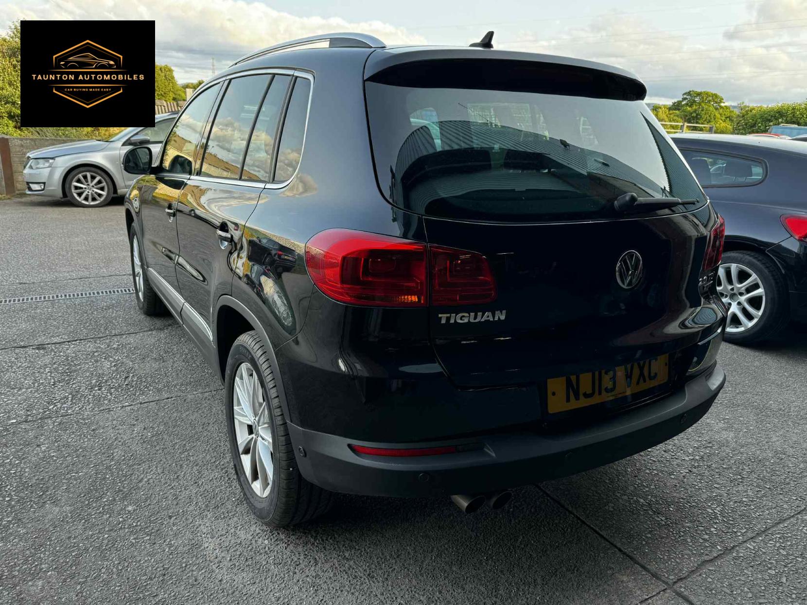 Volkswagen Tiguan 2.0 TDI BlueMotion Tech SE SUV 5dr Diesel DSG 4WD Euro 5 (s/s) (140 ps)
