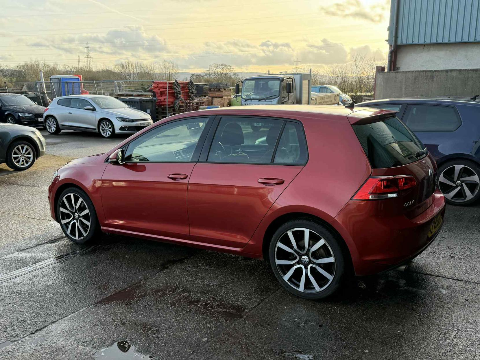 Volkswagen Golf 2.0 TDI BlueMotion Tech GT Hatchback 5dr Diesel Manual Euro 5 (s/s) (150 ps)