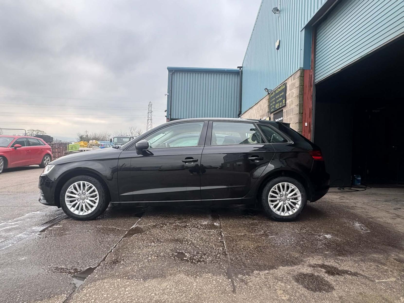 Audi A3 1.6 TDI SE Technik Sportback 5dr Diesel Manual Euro 6 (s/s) (110 ps)