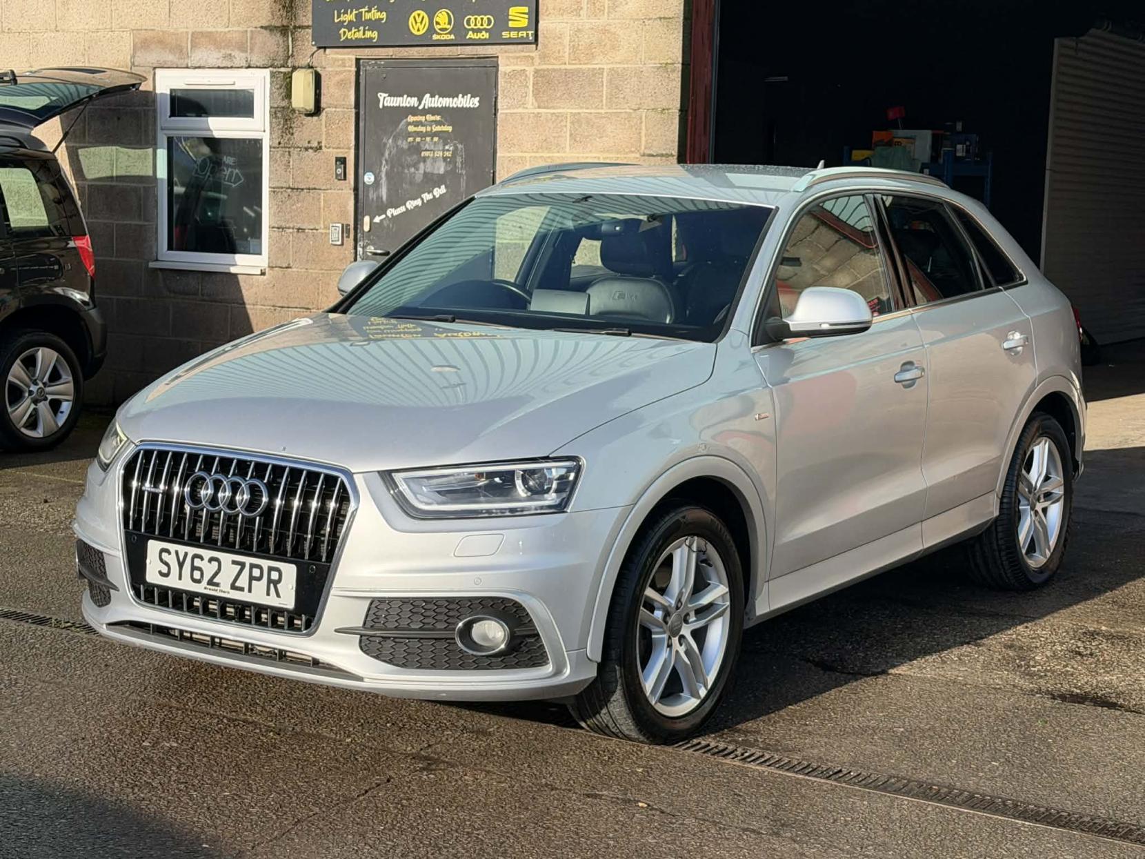 Audi Q3 2.0 TDI S line SUV 5dr Diesel Manual quattro Euro 5 (s/s) (140 ps)