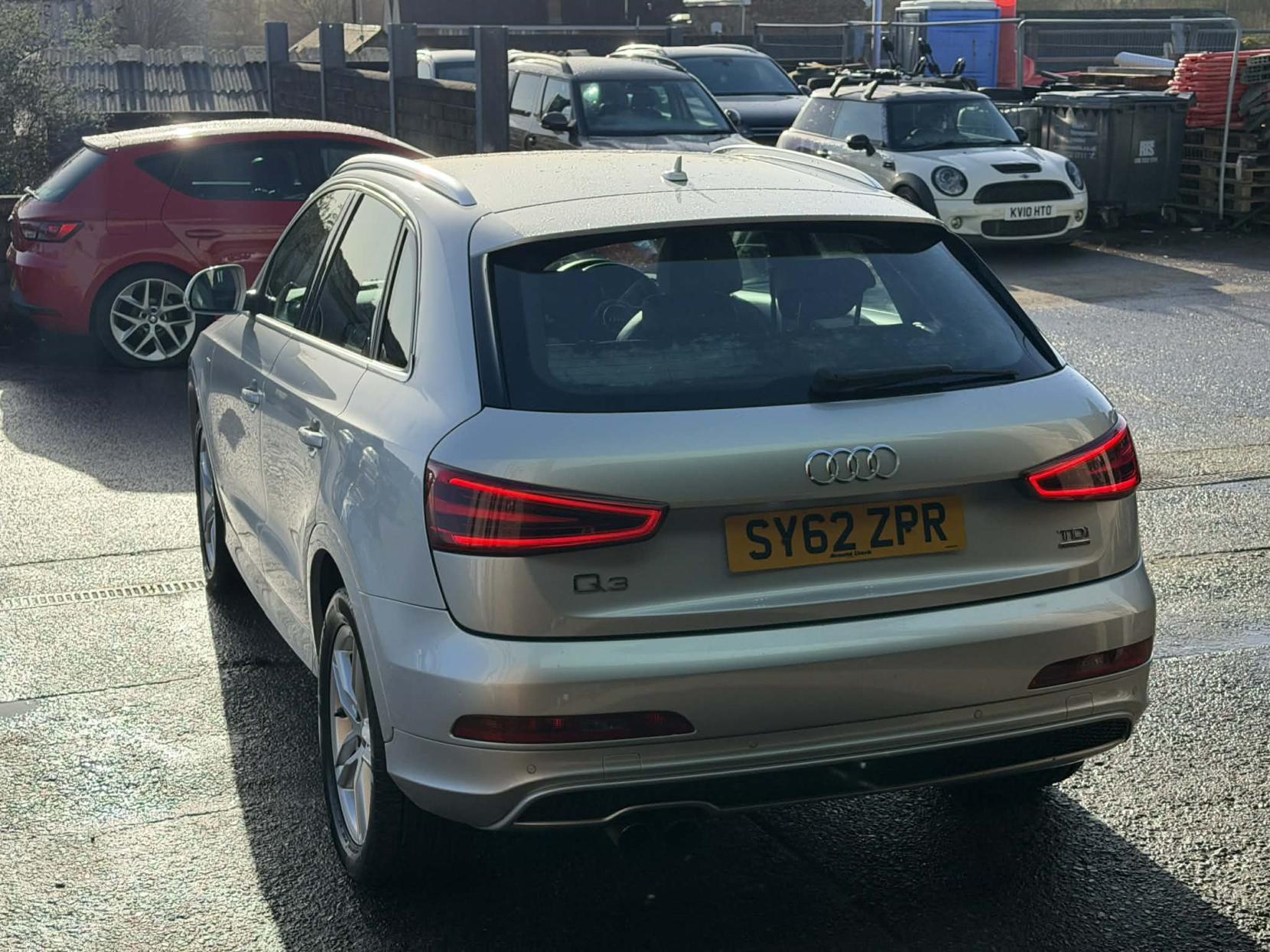 Audi Q3 2.0 TDI S line SUV 5dr Diesel Manual quattro Euro 5 (s/s) (140 ps)