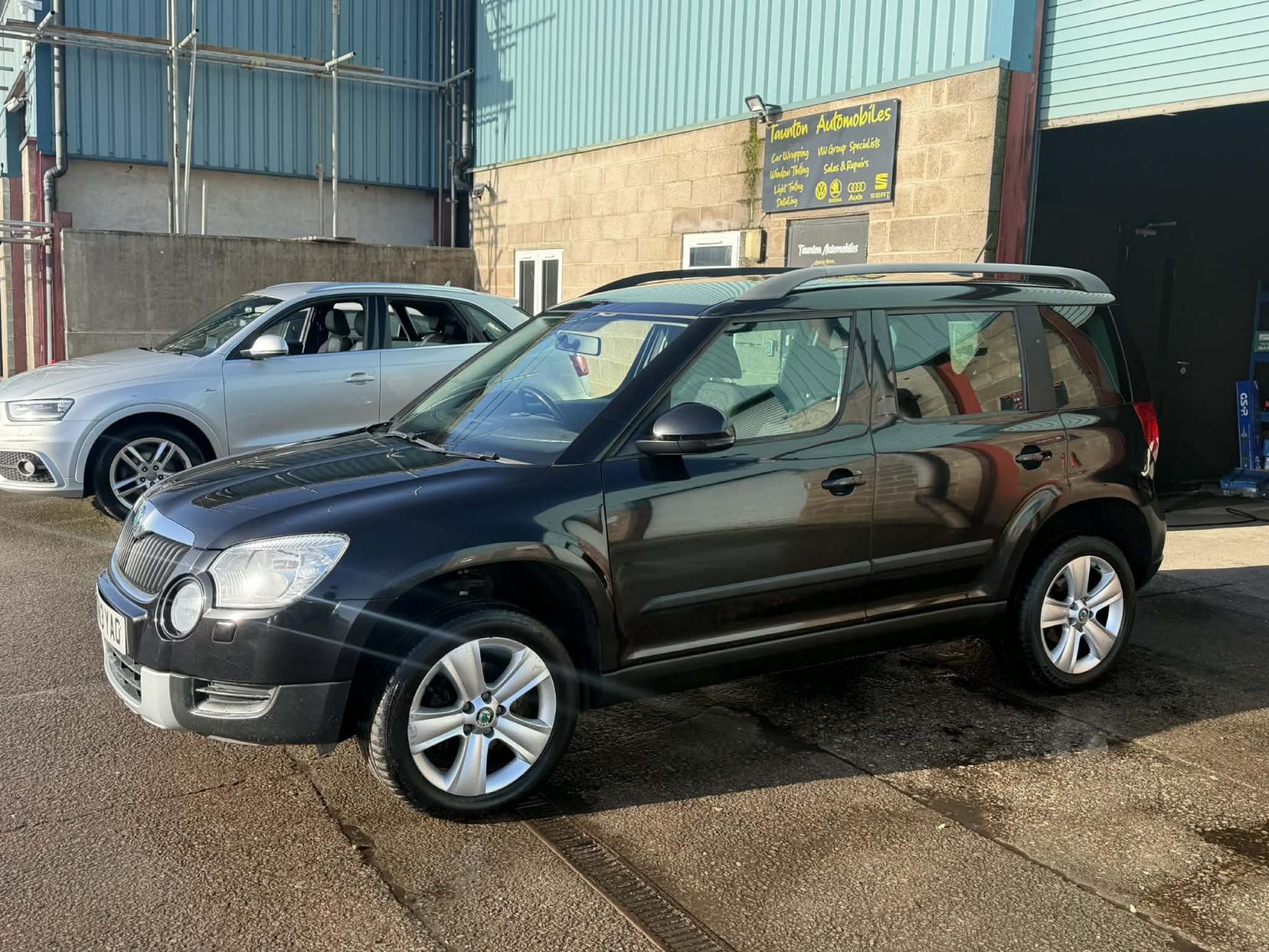 Skoda Yeti 2.0 TDI SE Plus SUV 5dr Diesel Manual 4WD Euro 5 (140 ps)