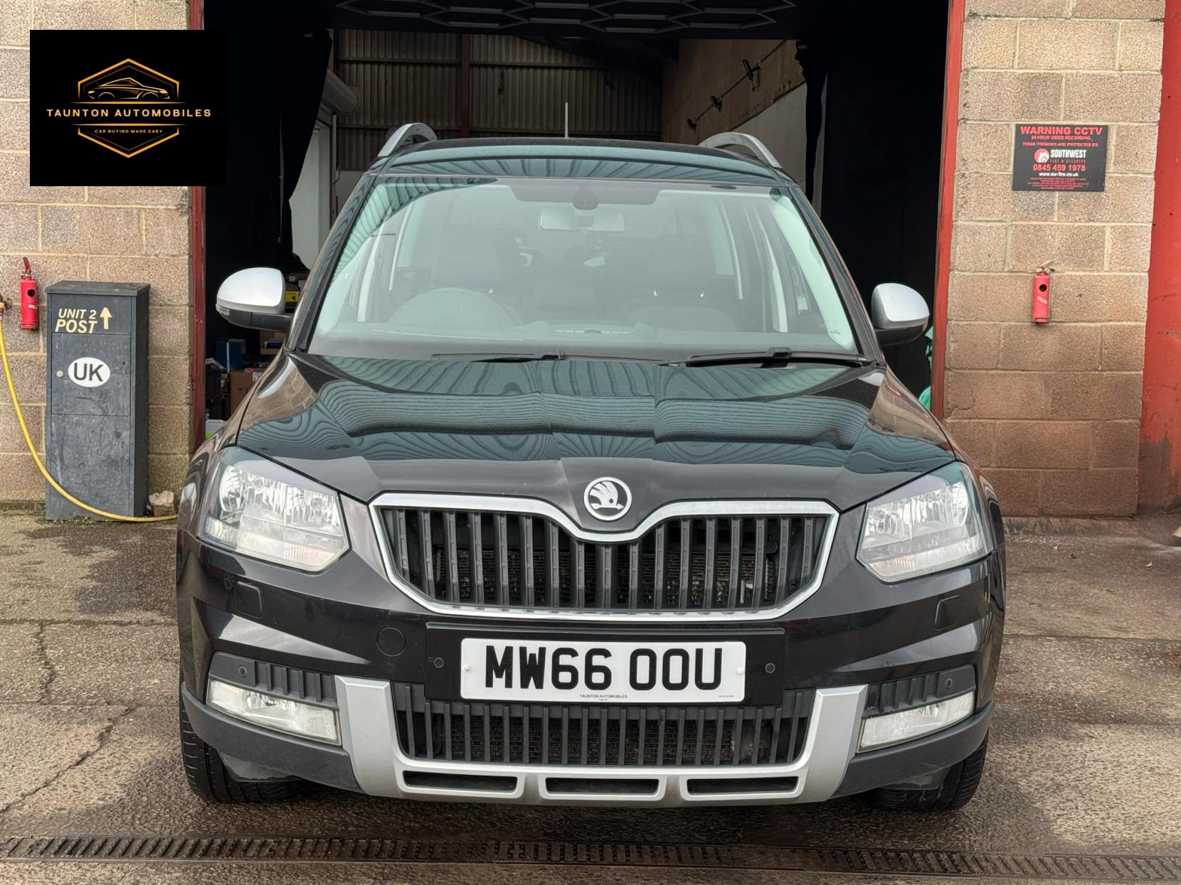 Skoda Yeti 2.0 TDI SE Business Outdoor 5dr Diesel DSG 4WD Euro 6 (s/s) (150 ps)