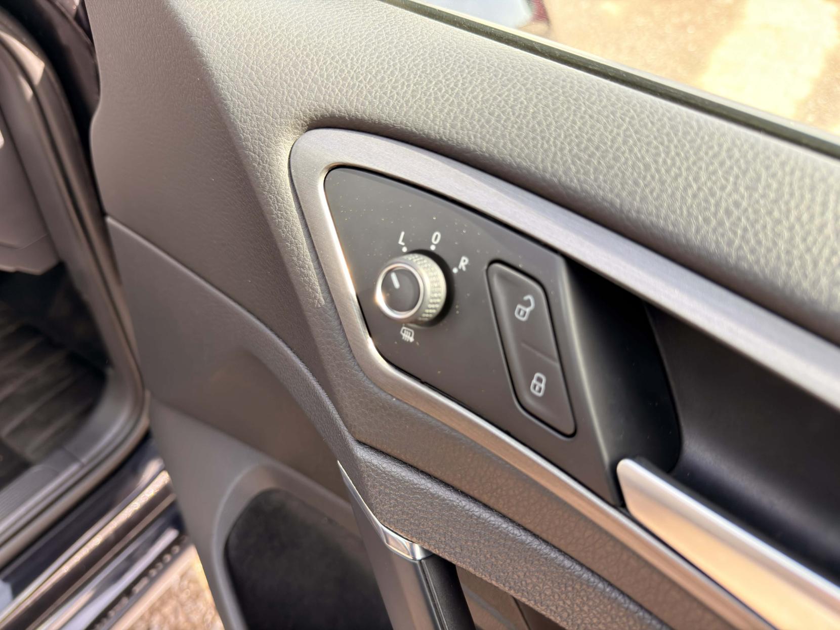 Volkswagen Golf 2.0 TDI BlueMotion Tech SE Hatchback 5dr Diesel Manual Euro 5 (s/s) (150 ps)