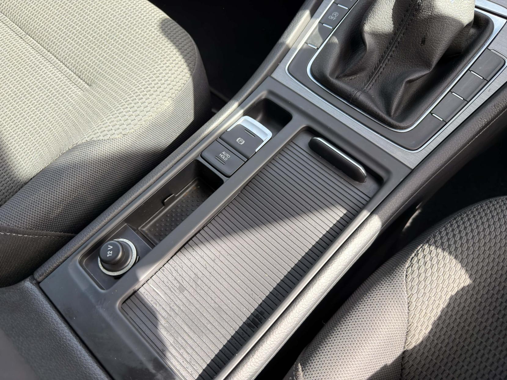 Volkswagen Golf 2.0 TDI BlueMotion Tech SE Hatchback 5dr Diesel Manual Euro 5 (s/s) (150 ps)