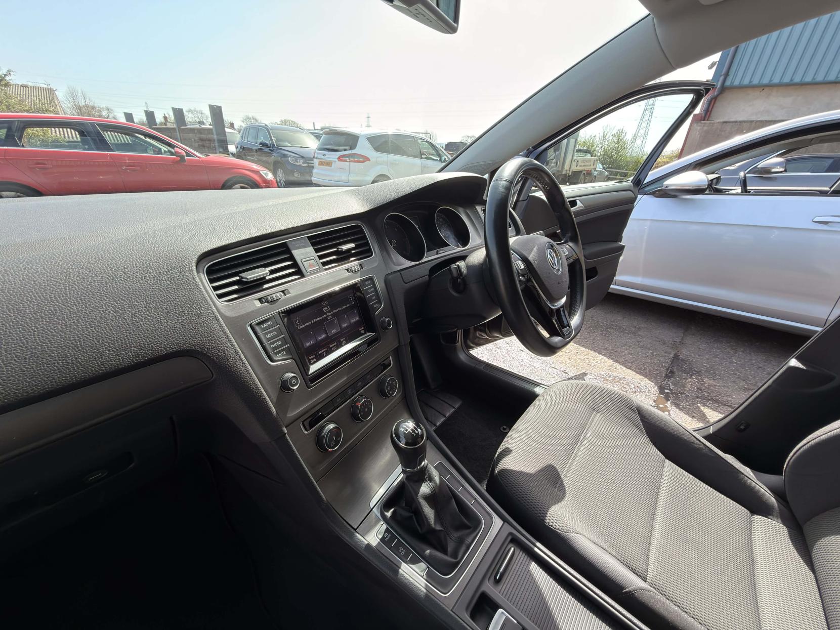 Volkswagen Golf 2.0 TDI BlueMotion Tech SE Hatchback 5dr Diesel Manual Euro 5 (s/s) (150 ps)