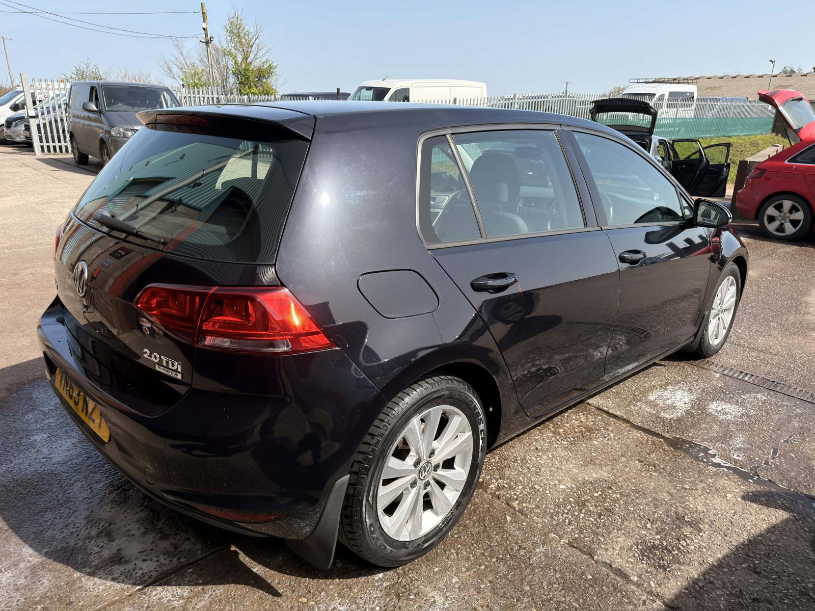 Volkswagen Golf 2.0 TDI BlueMotion Tech SE Hatchback 5dr Diesel Manual Euro 5 (s/s) (150 ps)