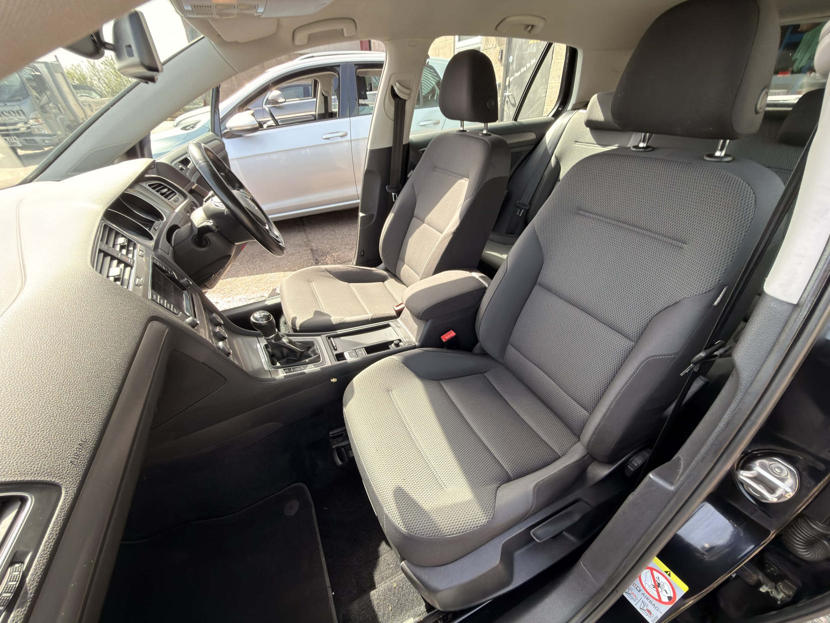 Volkswagen Golf 2.0 TDI BlueMotion Tech SE Hatchback 5dr Diesel Manual Euro 5 (s/s) (150 ps)