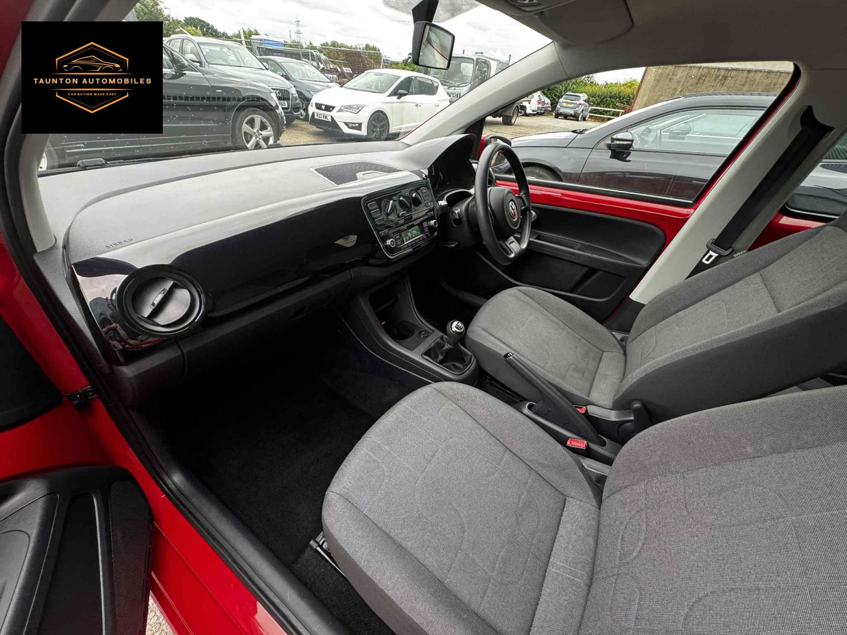 Volkswagen up! 1.0 Move up! Hatchback 5dr Petrol Manual Euro 5 (60 ps)